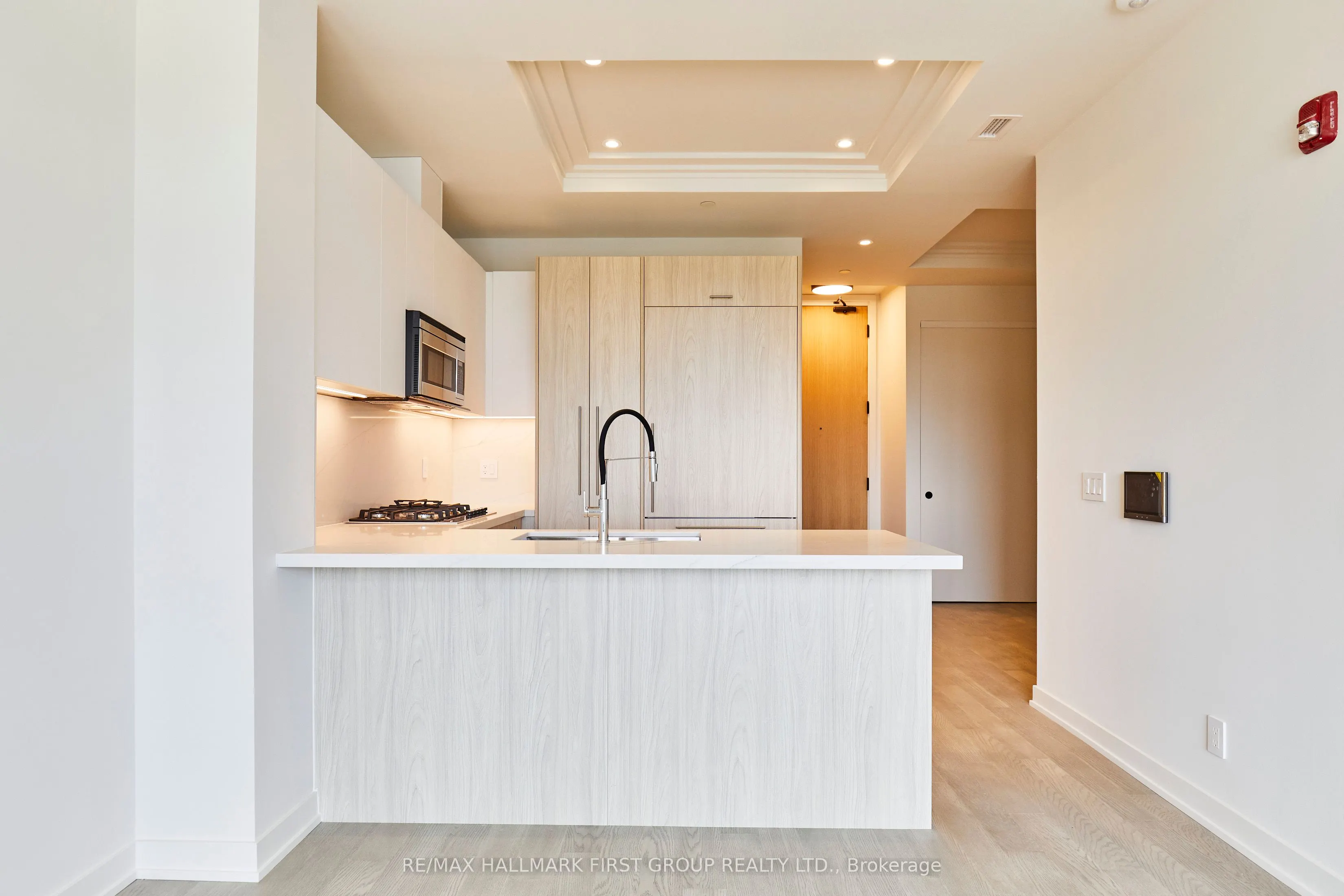 123 Maurice Drive, #407