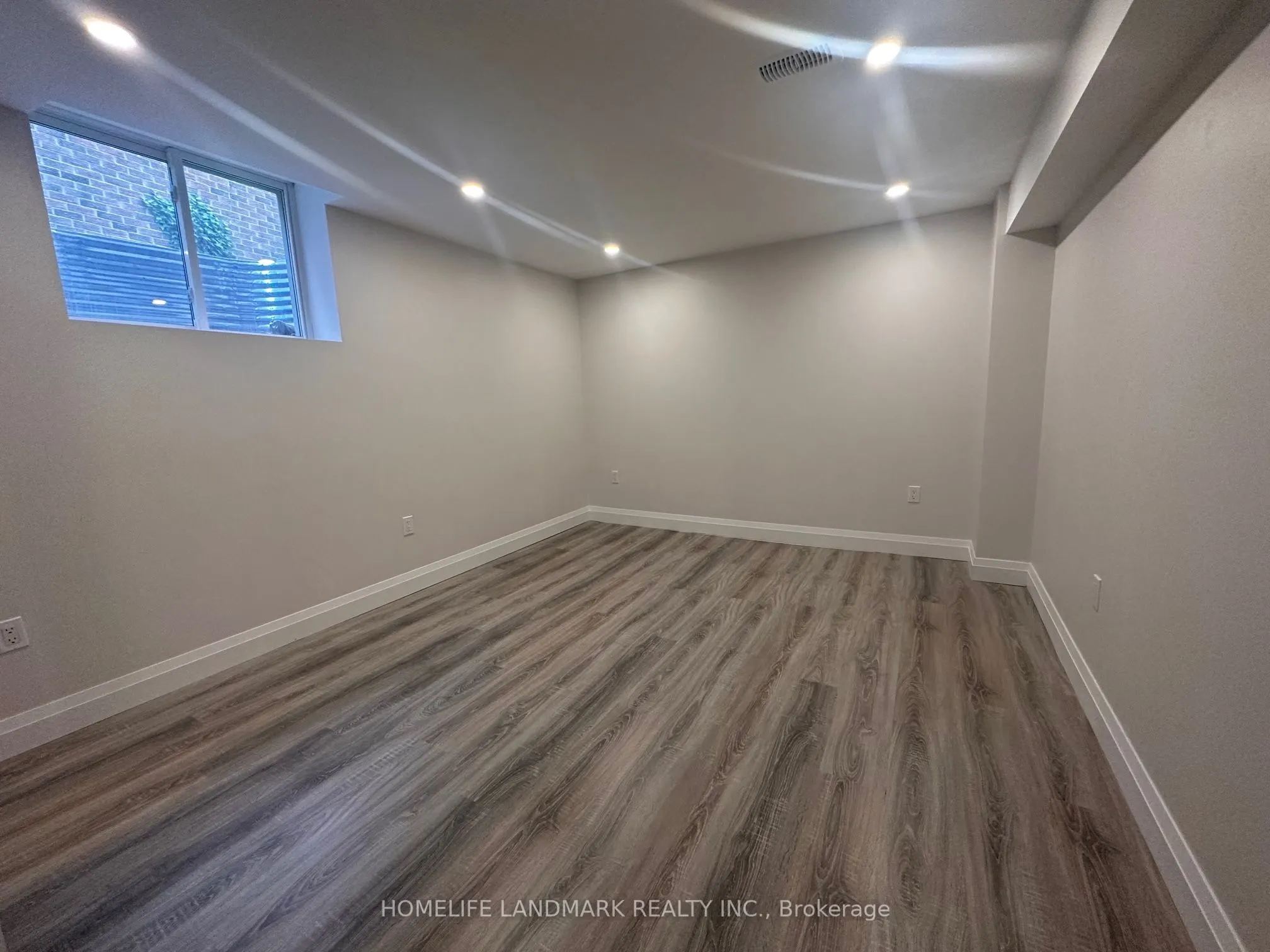 2036 Grosvenor Street, #lower