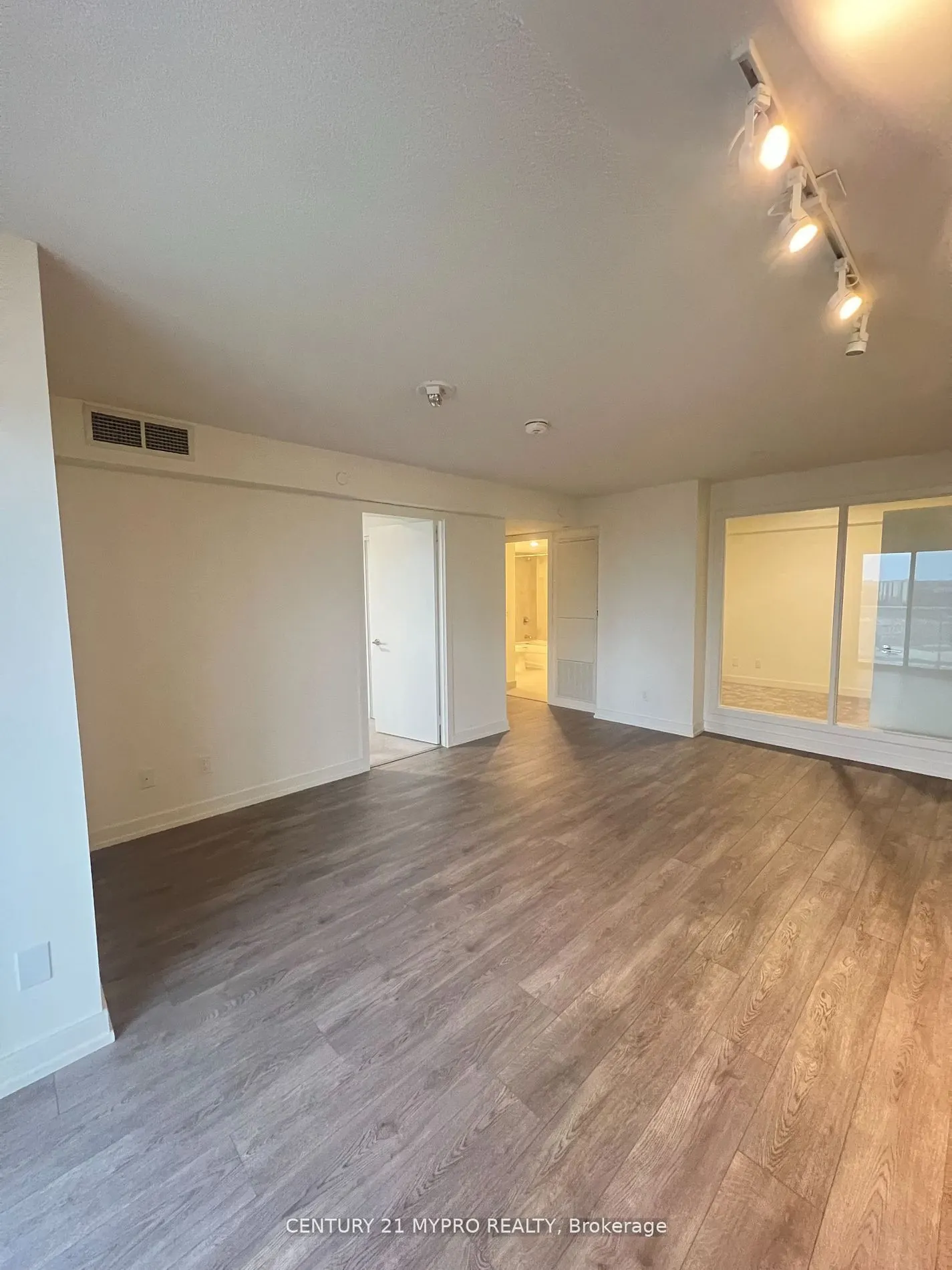 10 Wilby Crescent, #1409