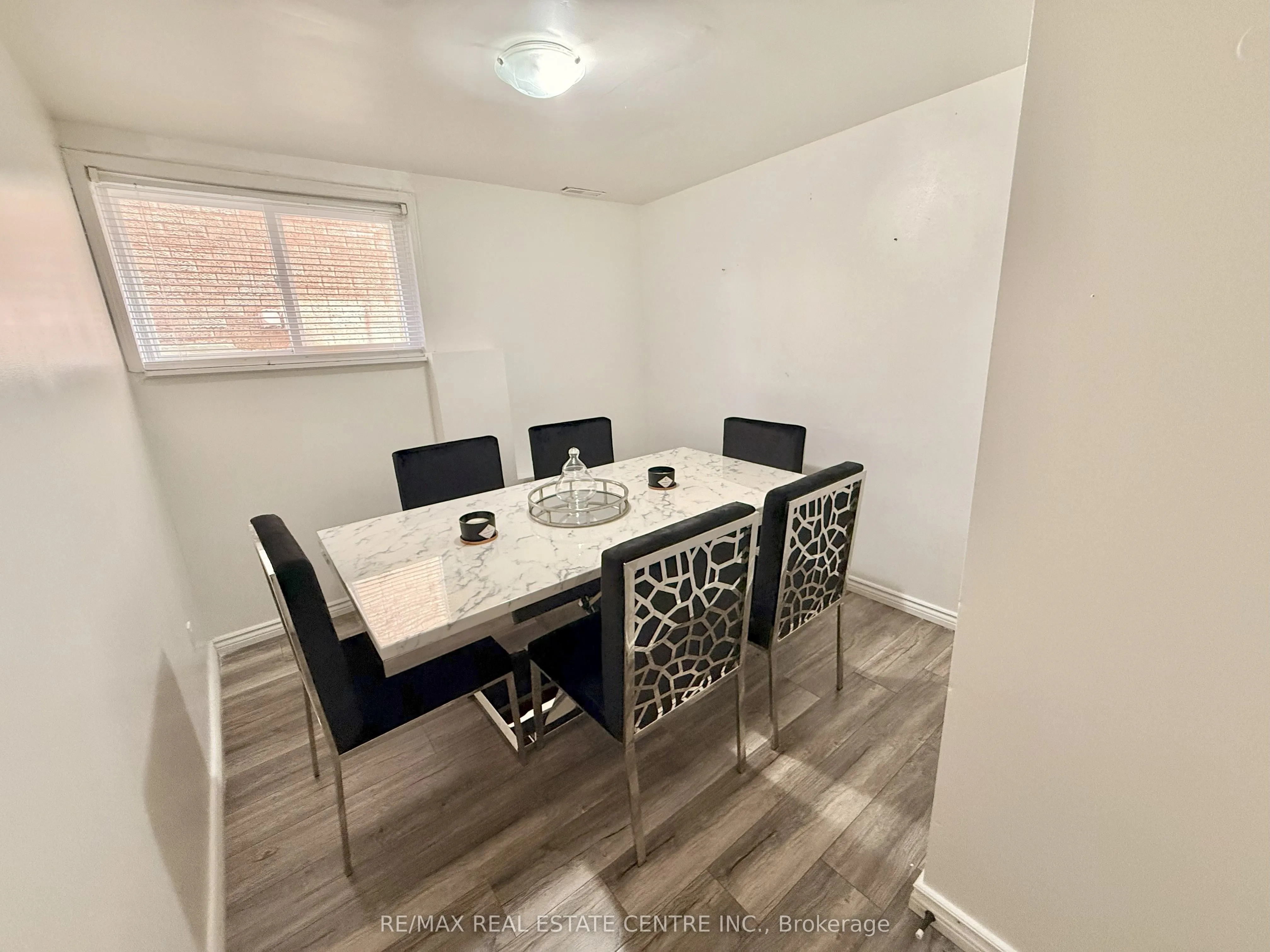 84 Creditstone Road