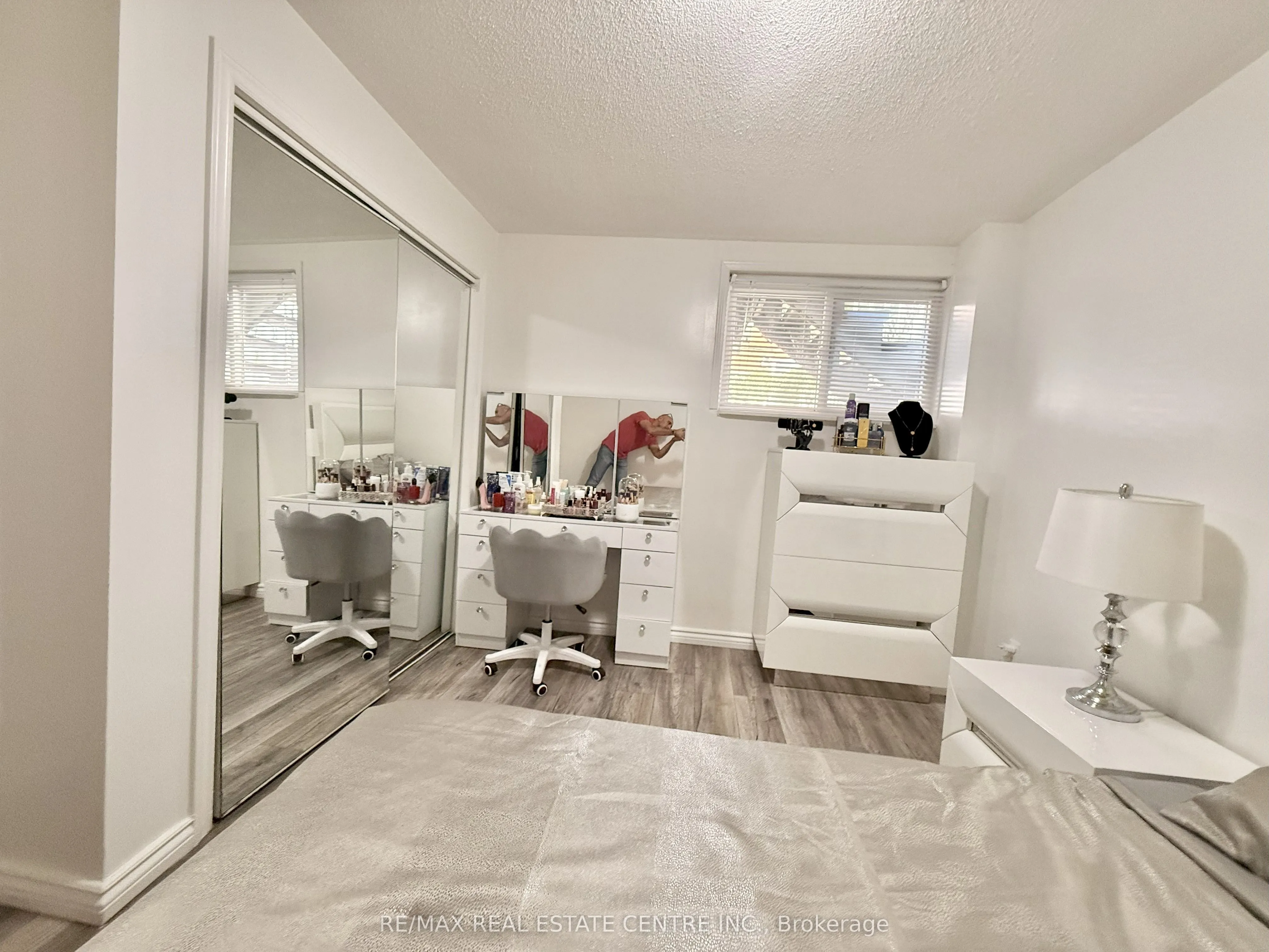 84 Creditstone Road
