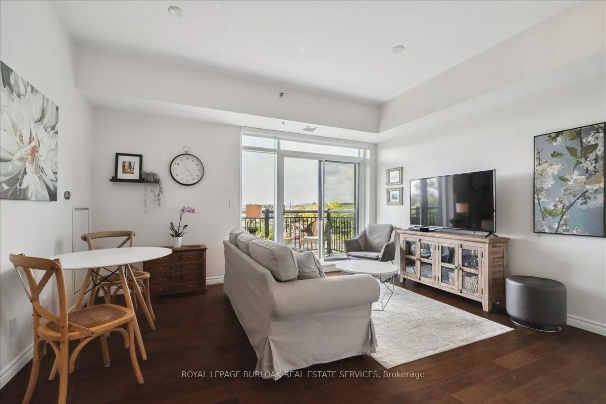 34 Plains Road E, #501