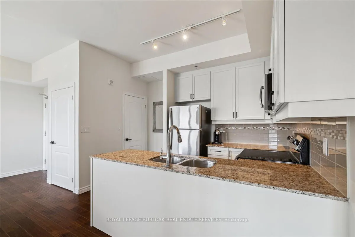 34 Plains Road E, #501
