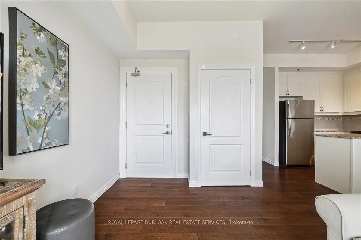 34 Plains Road E, #501