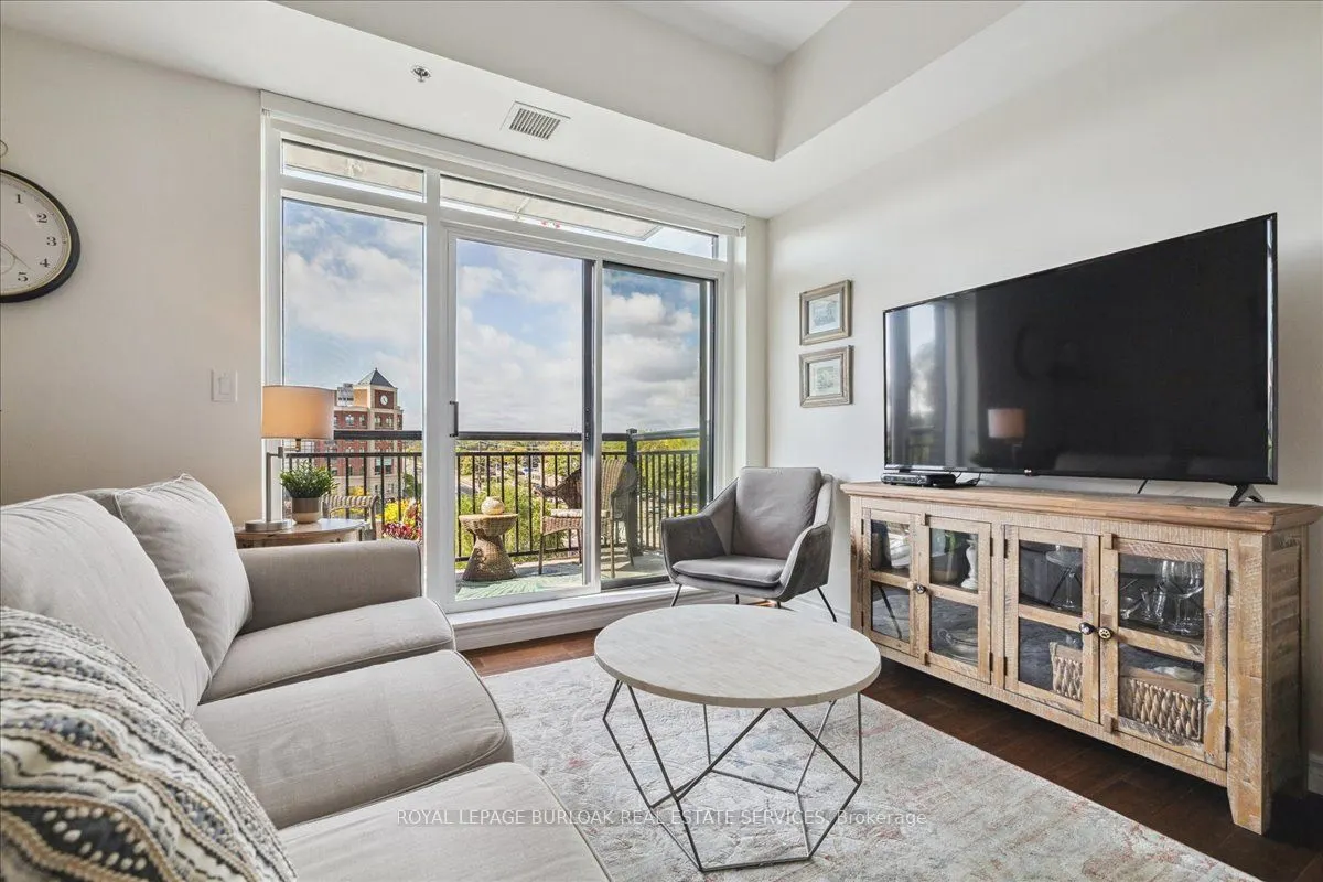 34 Plains Road E, #501