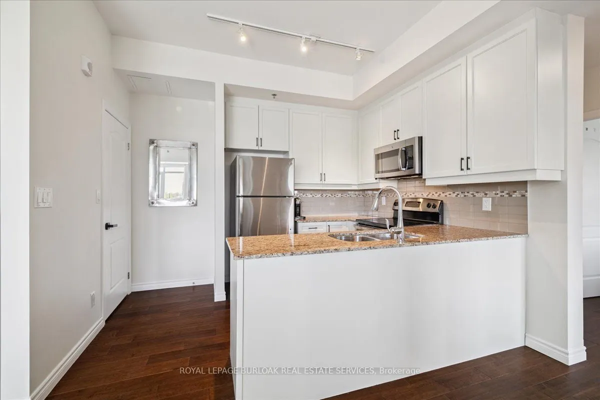 34 Plains Road E, #501