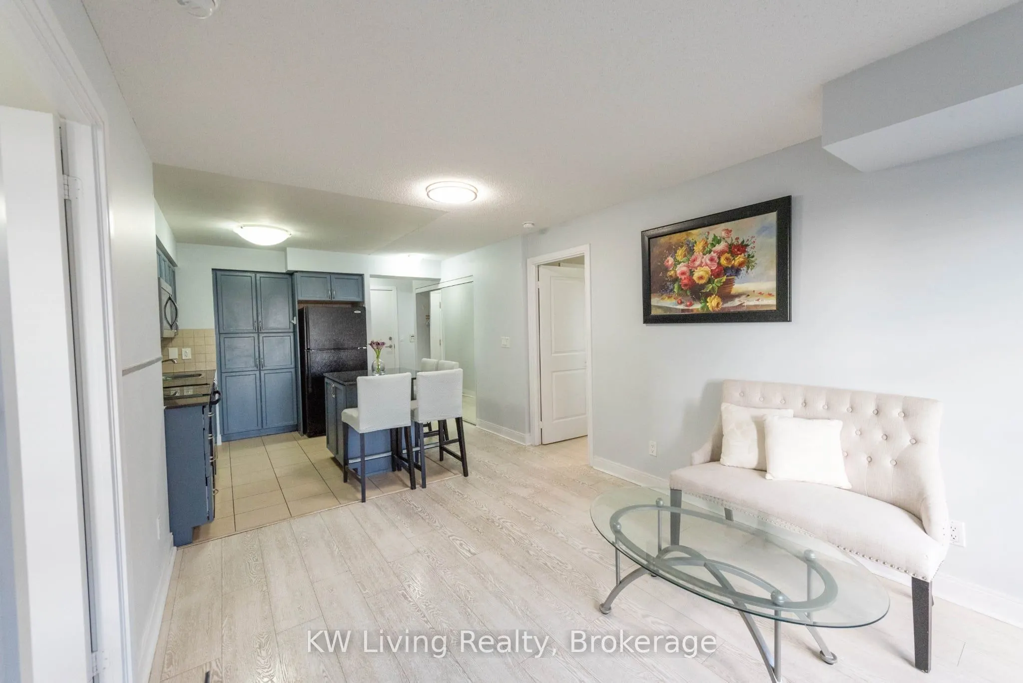 330 Burnhamthorpe Road W, #1008
