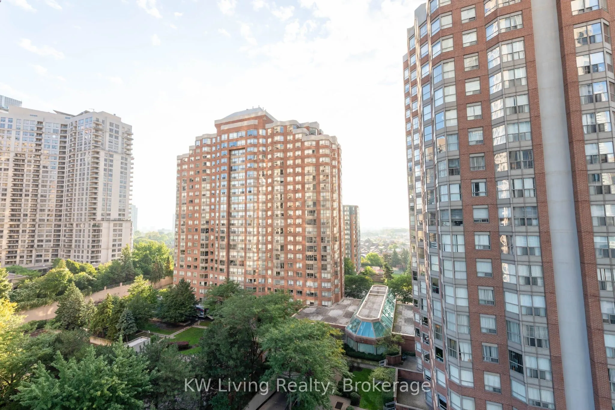 330 Burnhamthorpe Road W, #1008