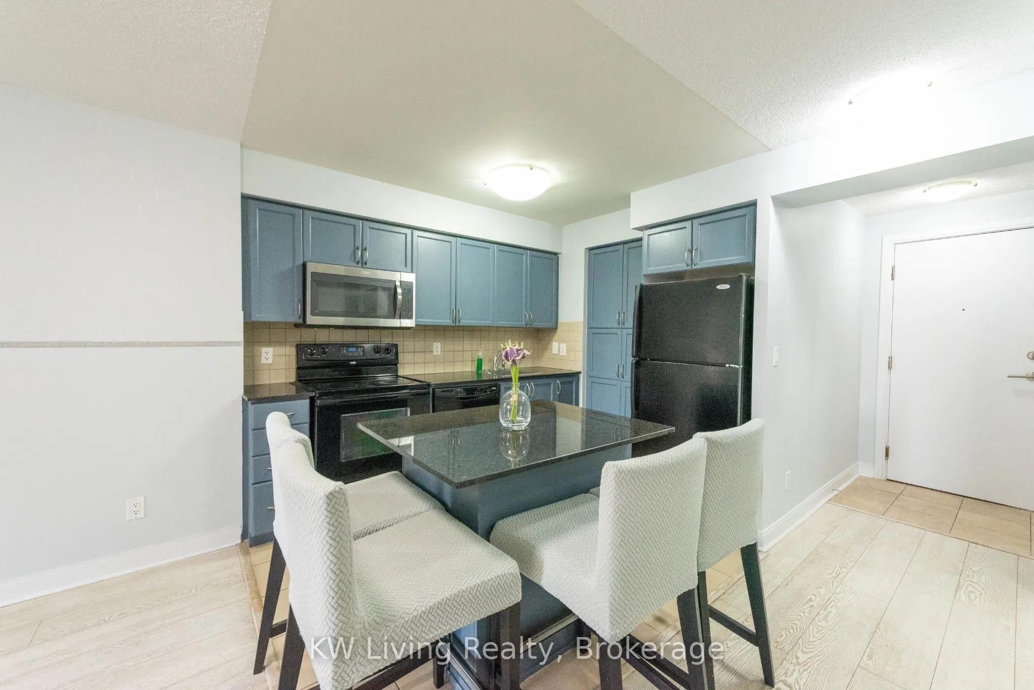 330 Burnhamthorpe Road W, #1008