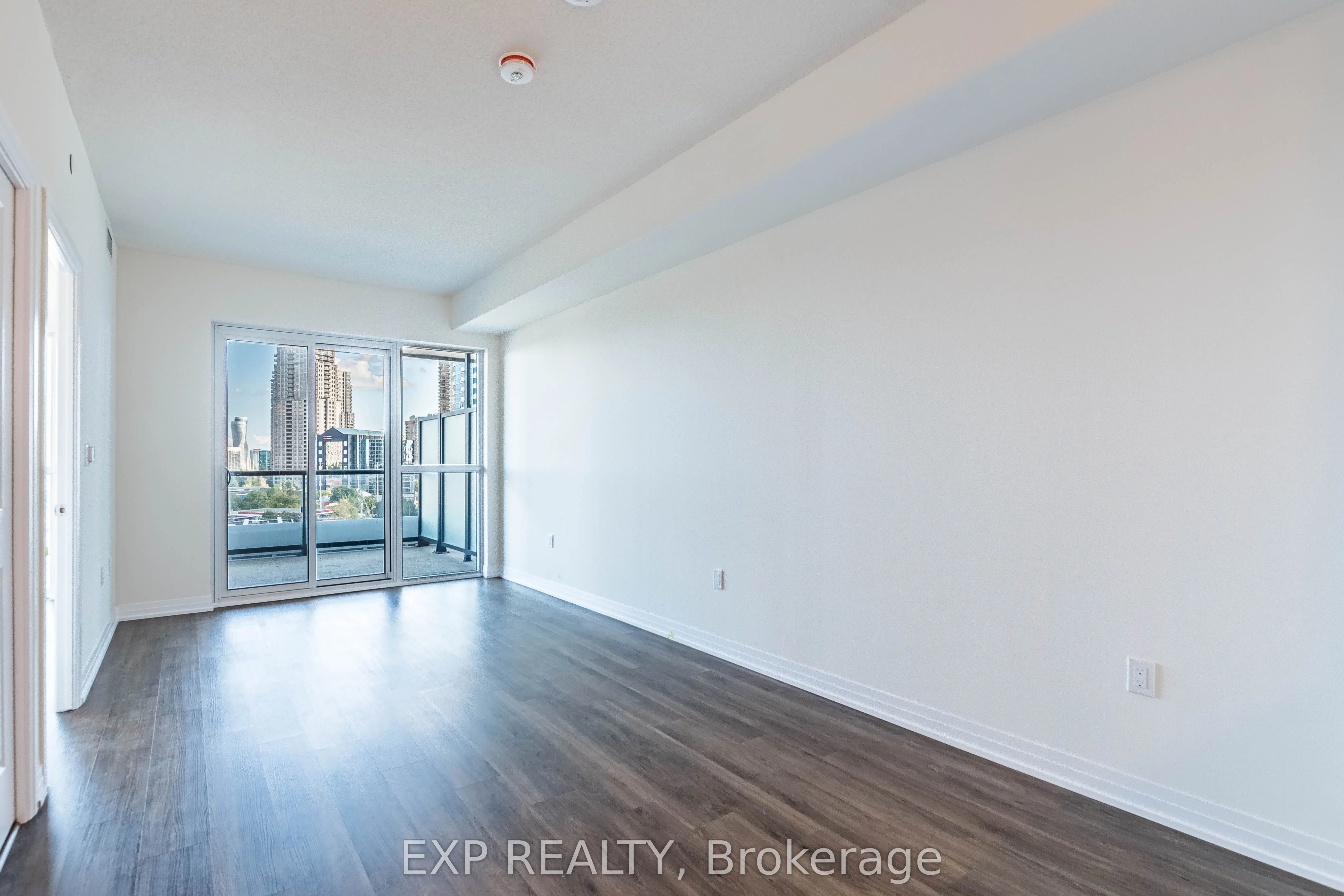 15 Watergarden Drive, #502