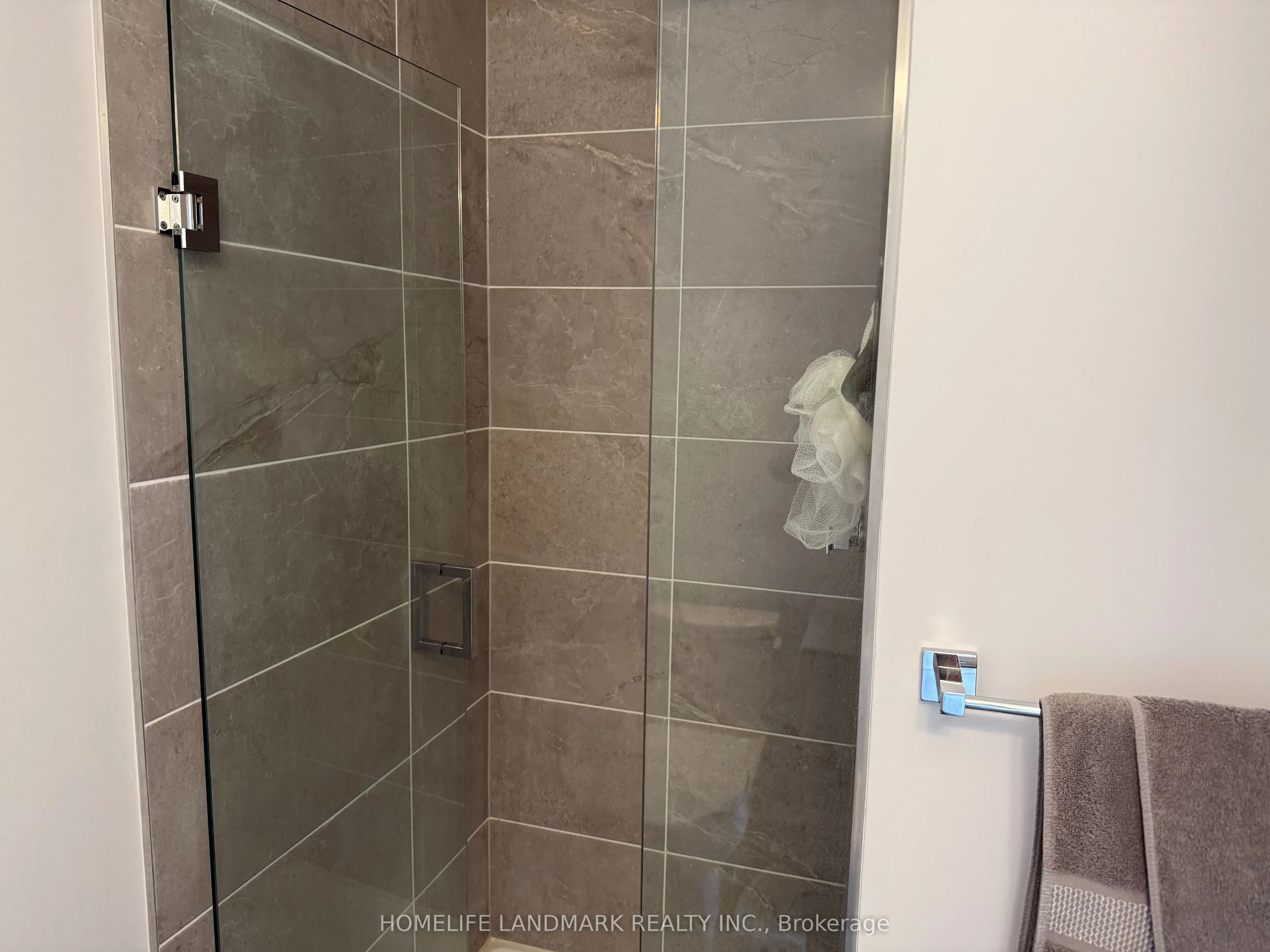 36 ELM Drive W, #2506