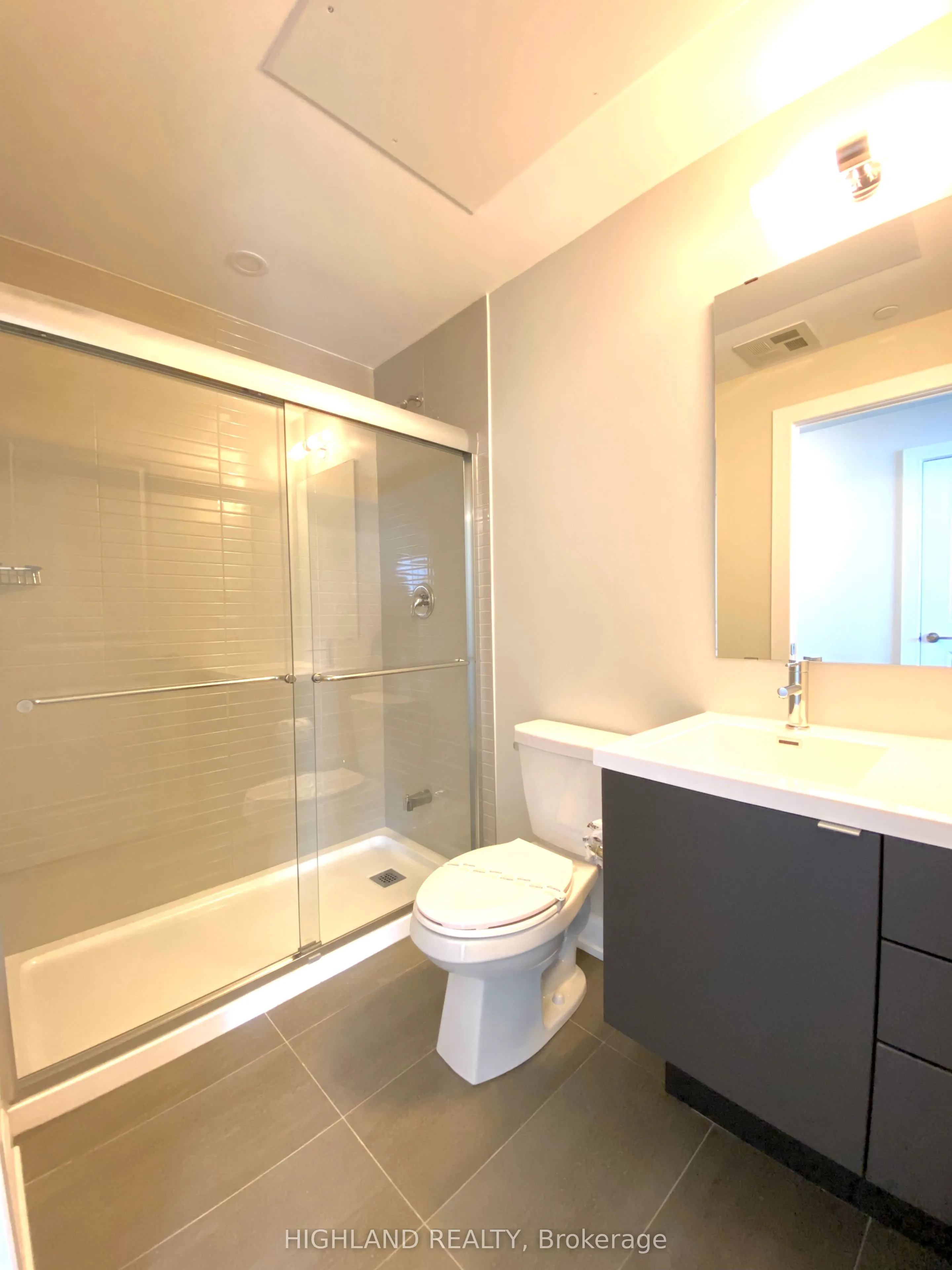 3220 William Coltson Avenue, #823
