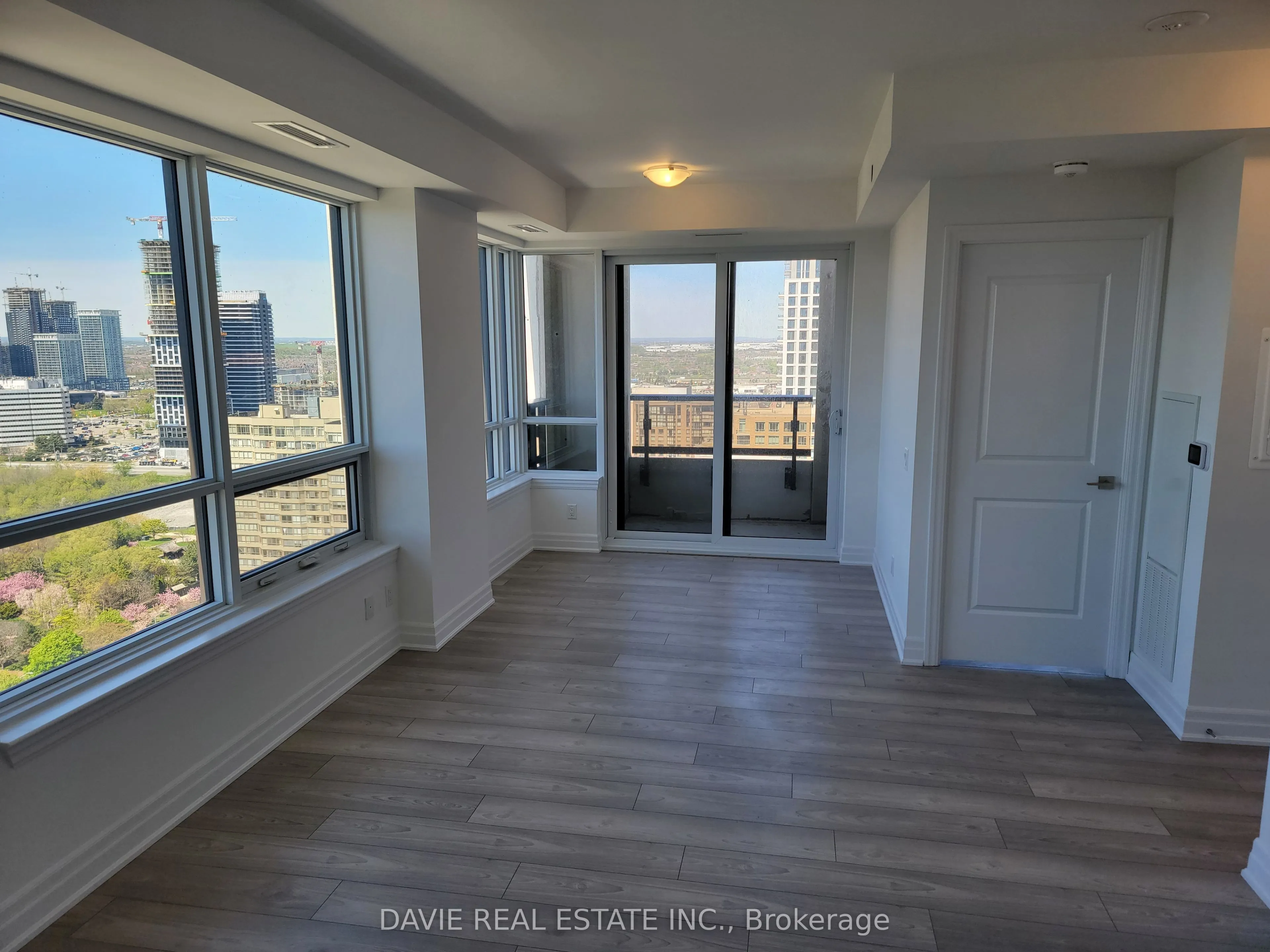 36 Elm Drive W, #2909
