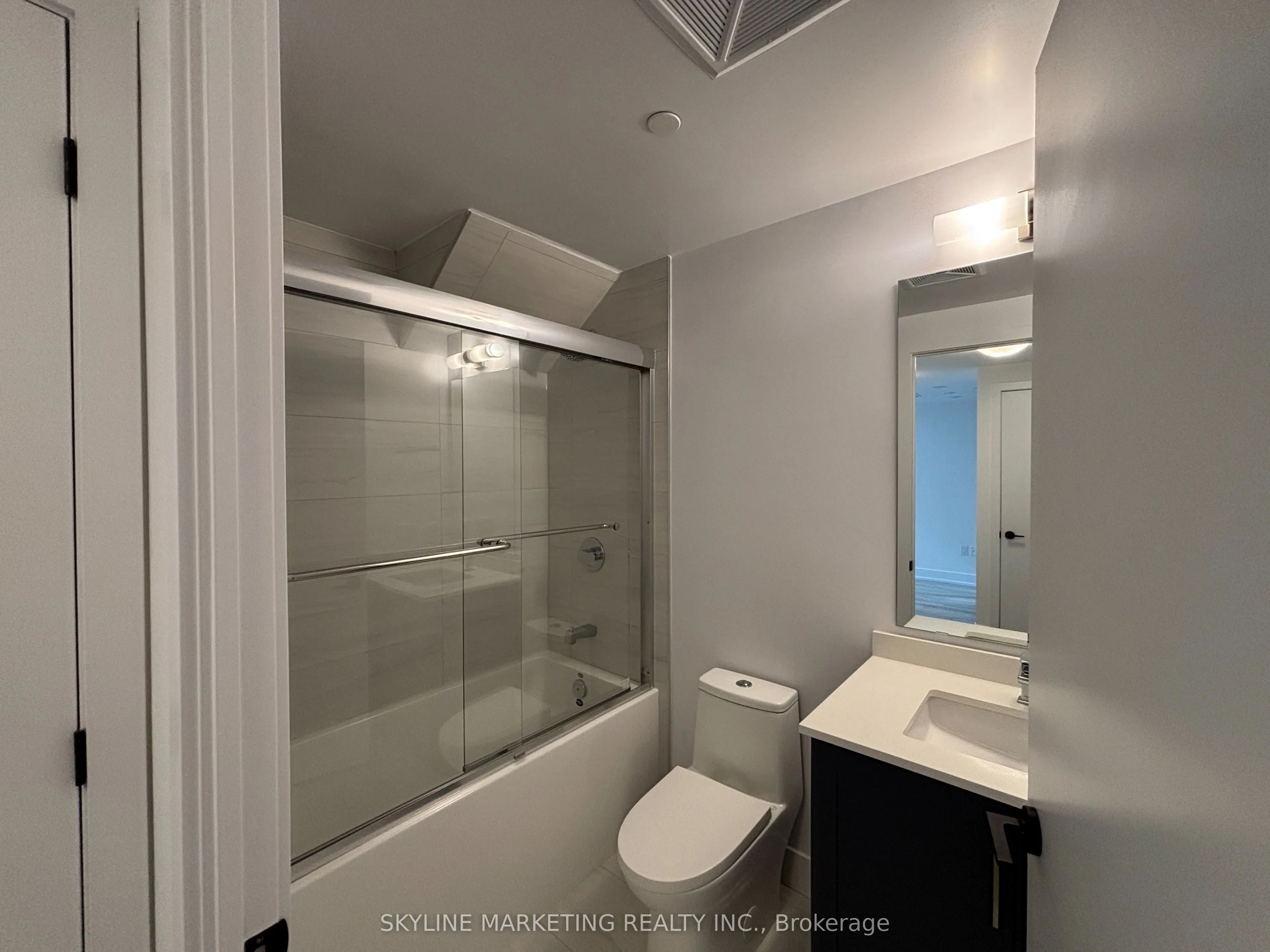 2450 Old Bronte Road, #114