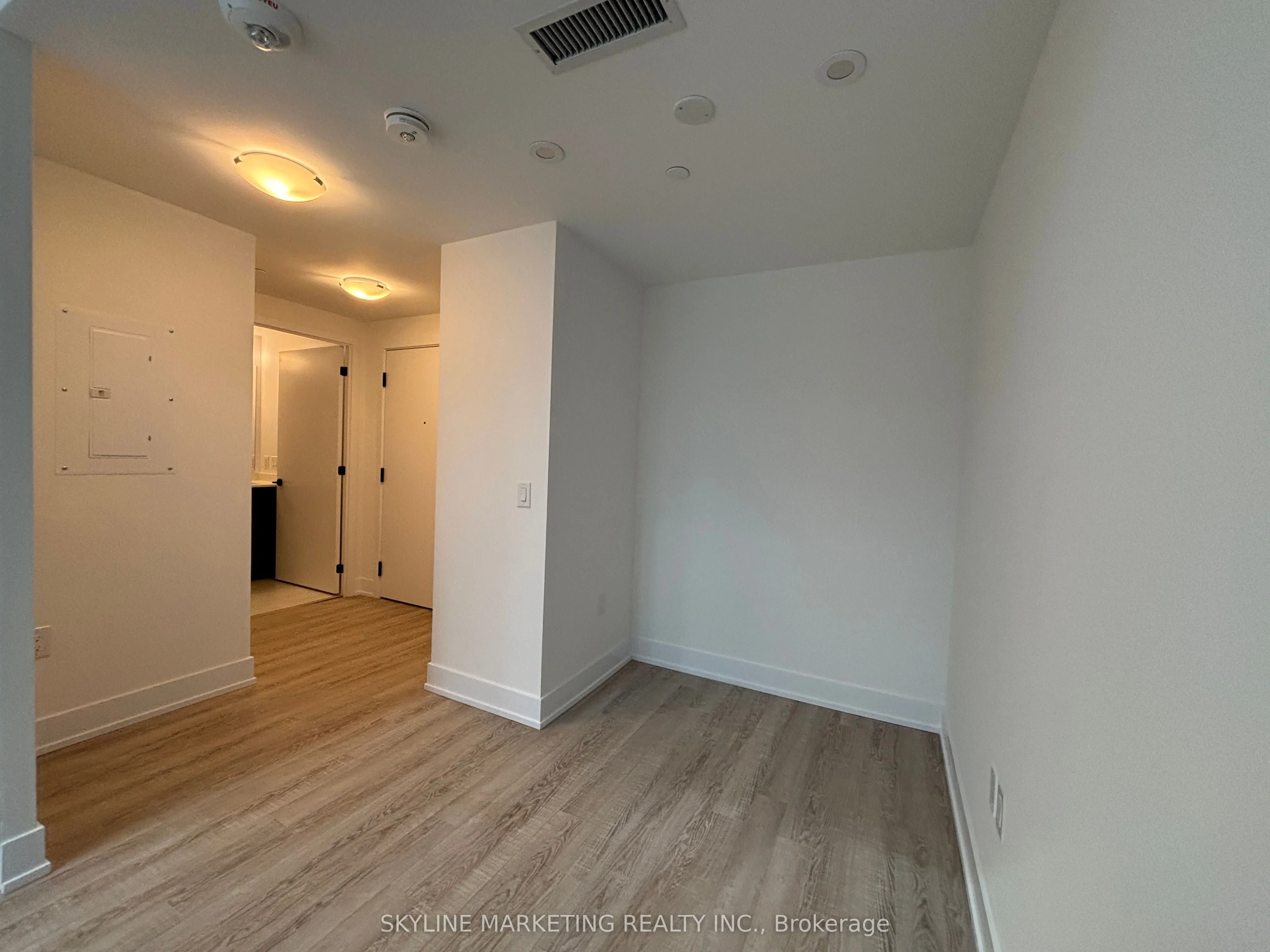 2450 Old Bronte Road, #114