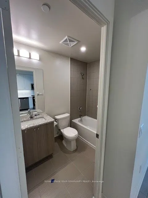 38 Annie Craig Drive, #403