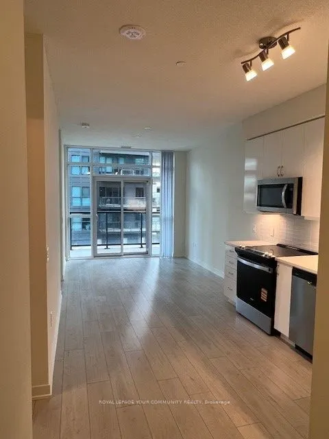 38 Annie Craig Drive, #403