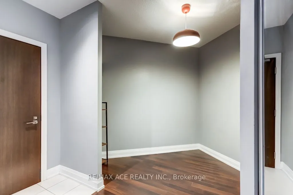 1060 Sheppard Avenue W, #315