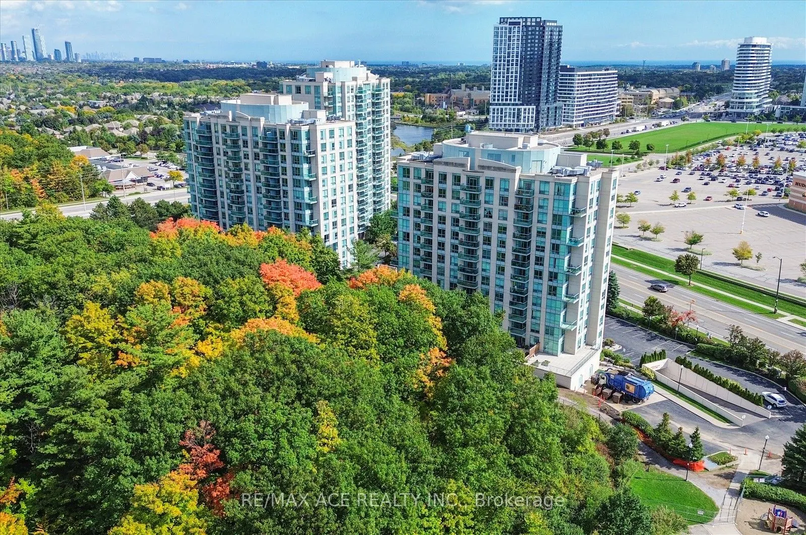 2545 Erin Centre Boulevard, #1803