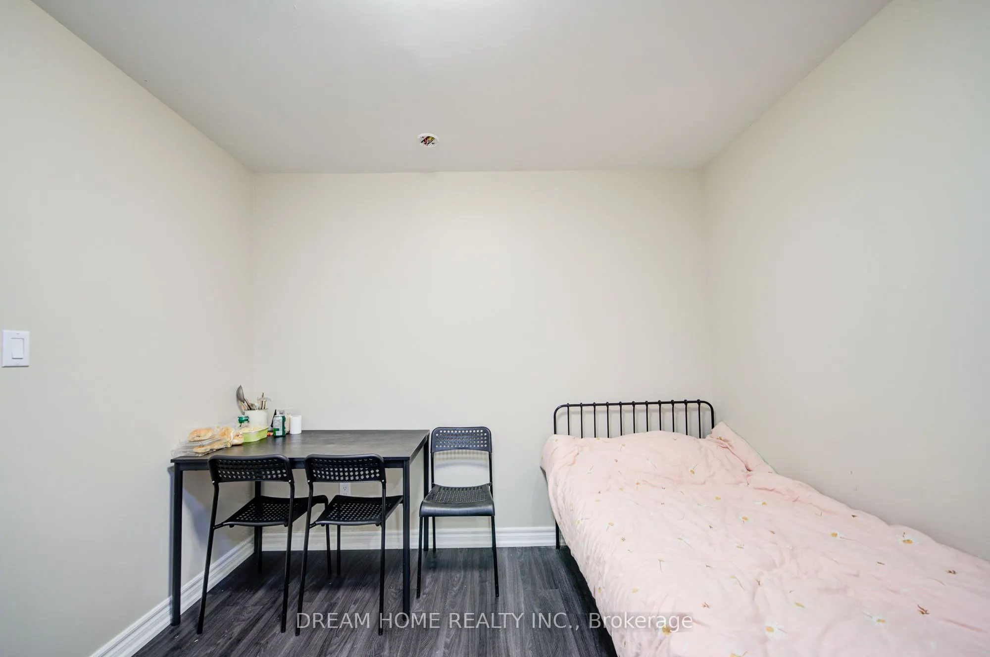 1015 Weston Road