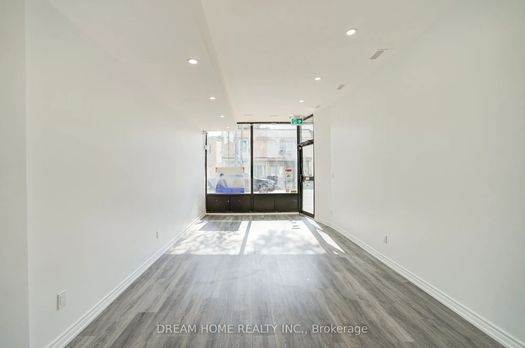 1015 Weston Road