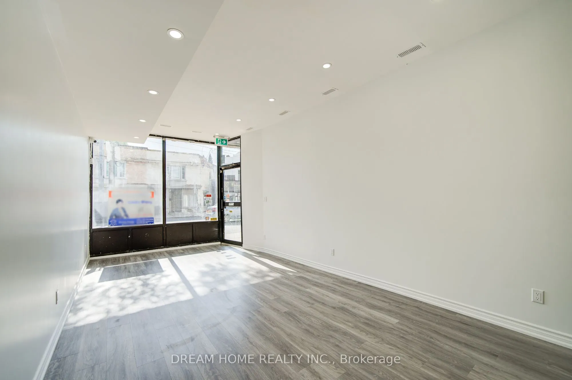 1015 Weston Road
