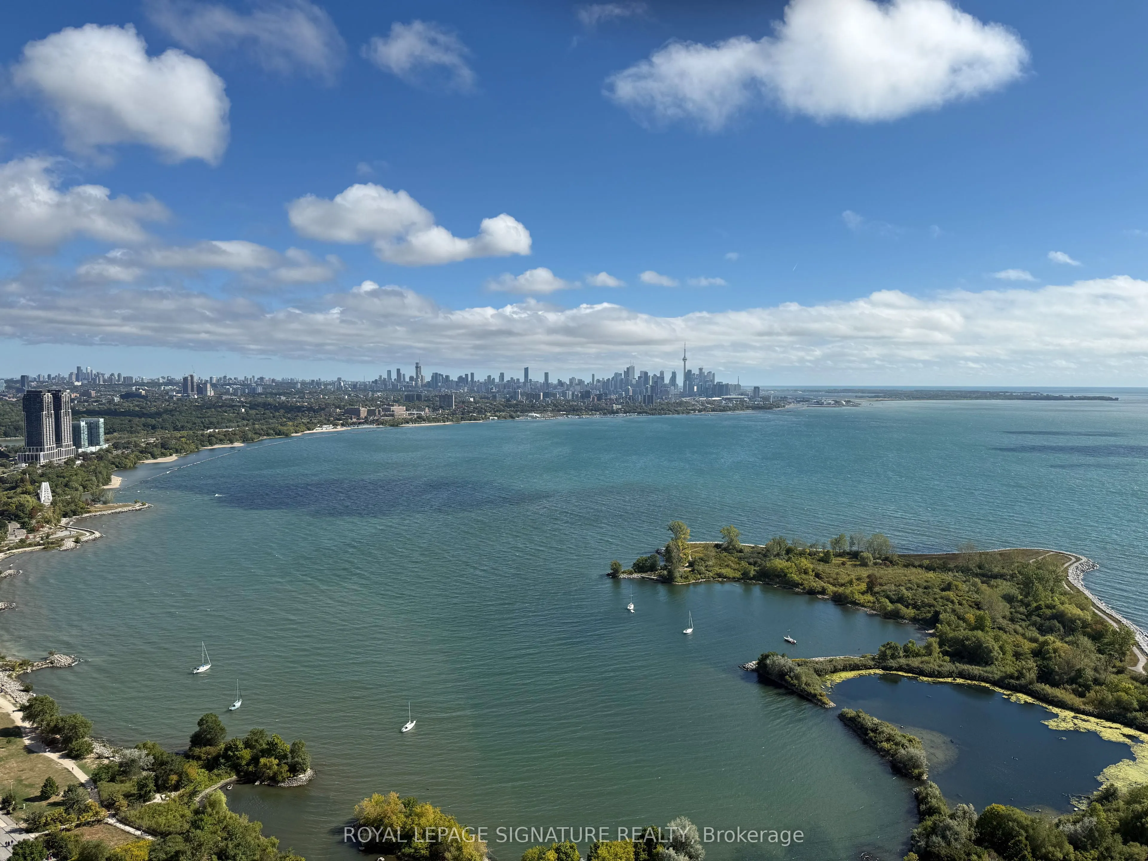 20 Shore Breeze Drive, #06