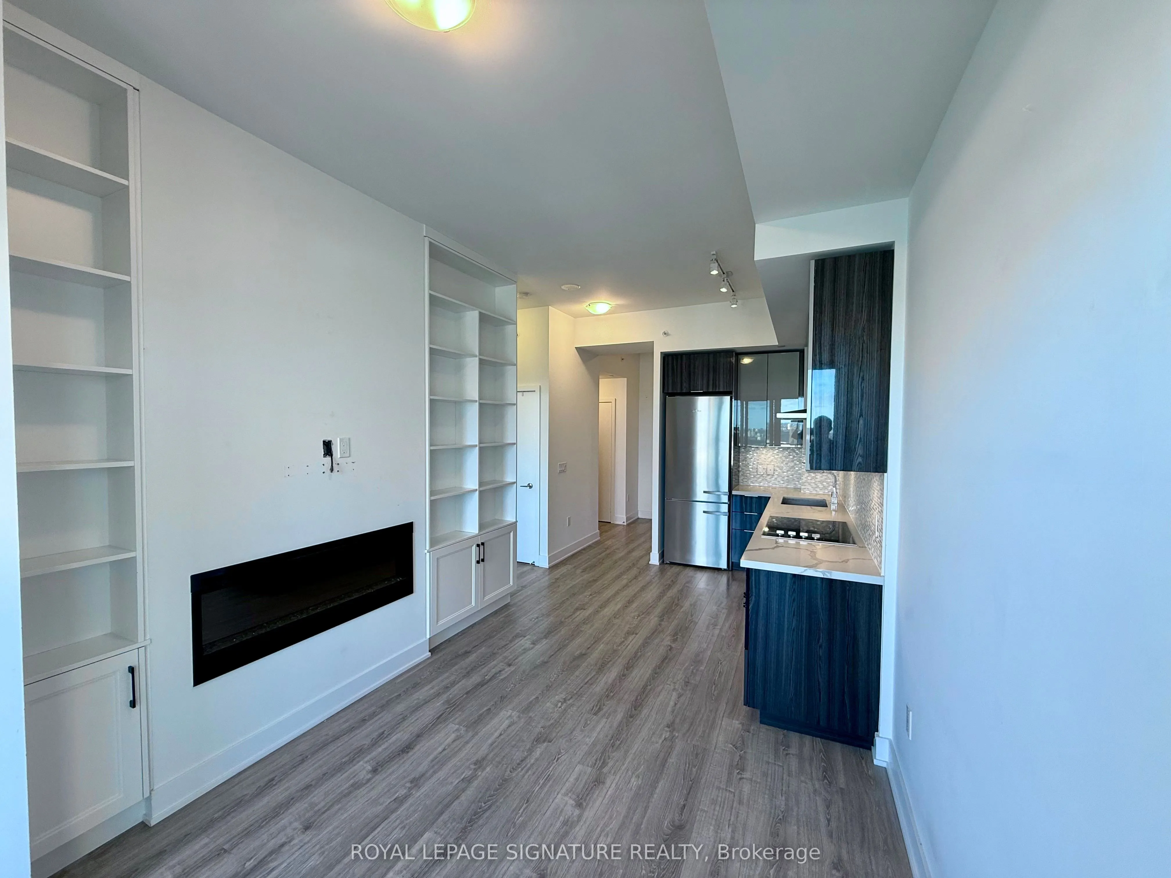 20 Shore Breeze Drive, #06