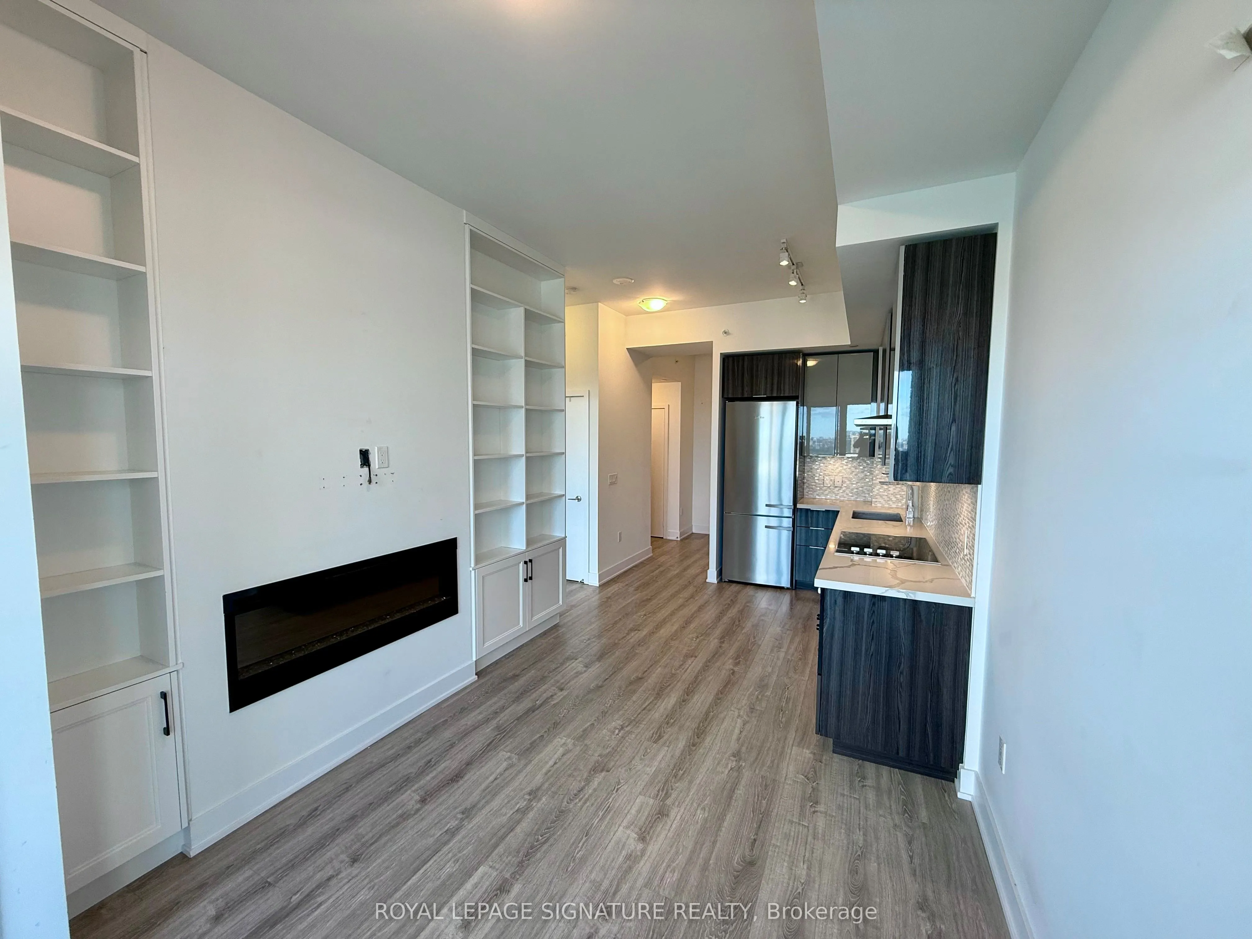 20 Shore Breeze Drive, #06