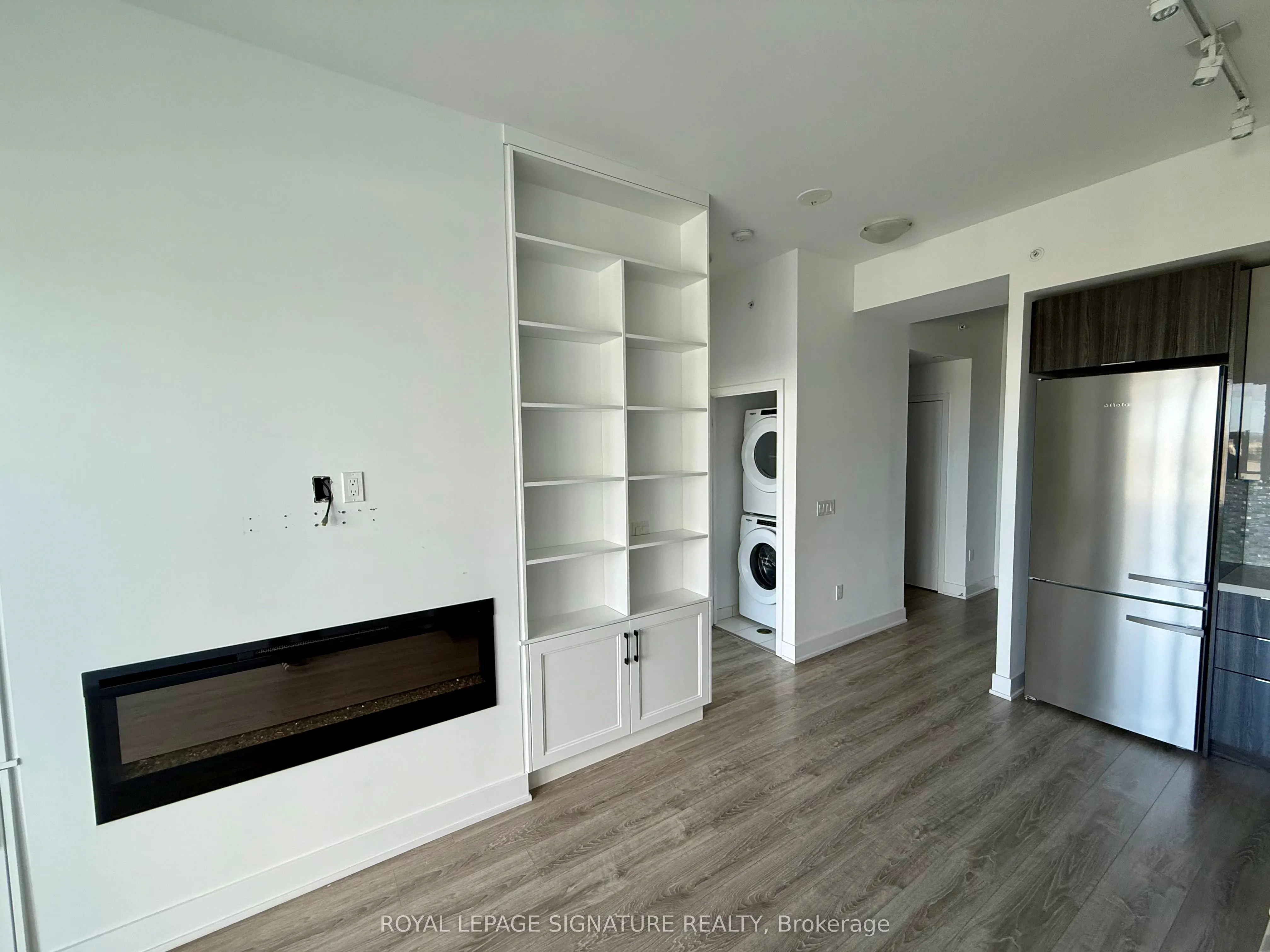 20 Shore Breeze Drive, #06