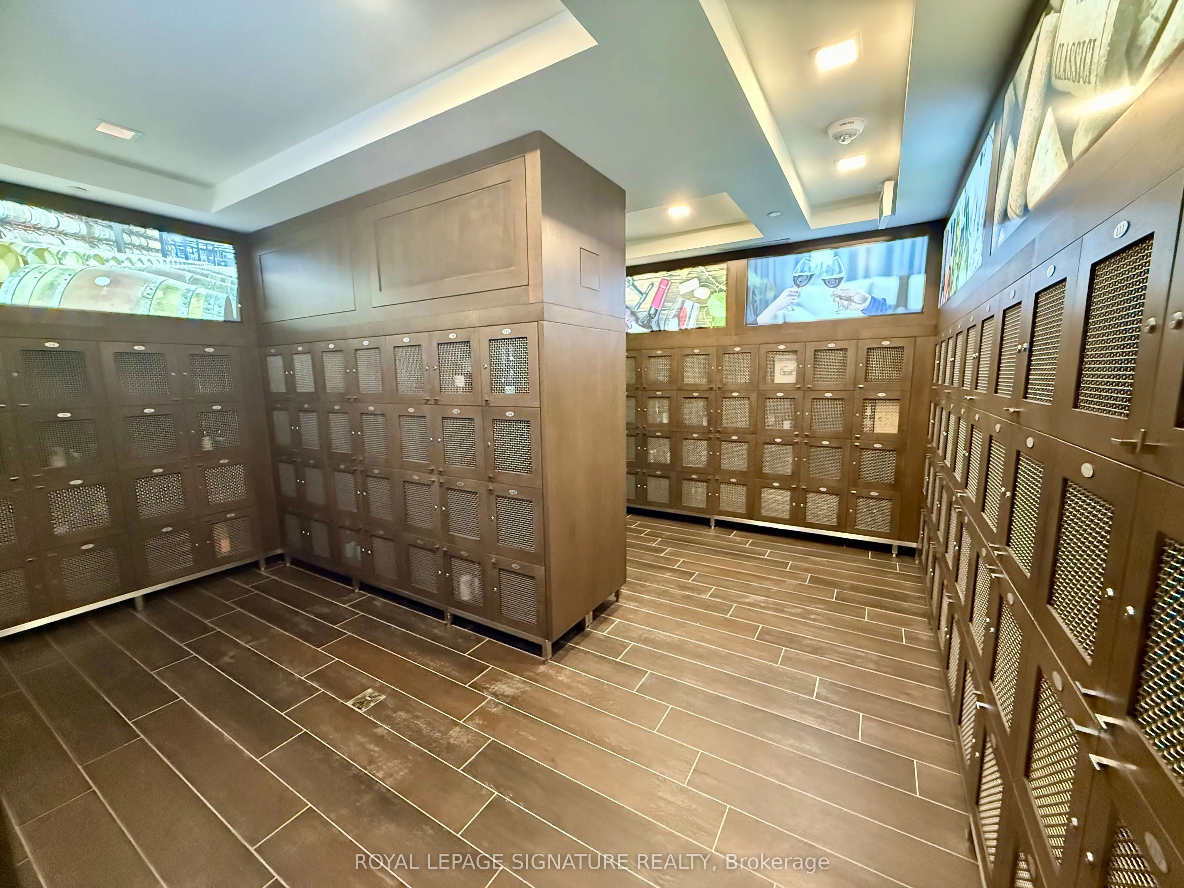 20 Shore Breeze Drive, #06