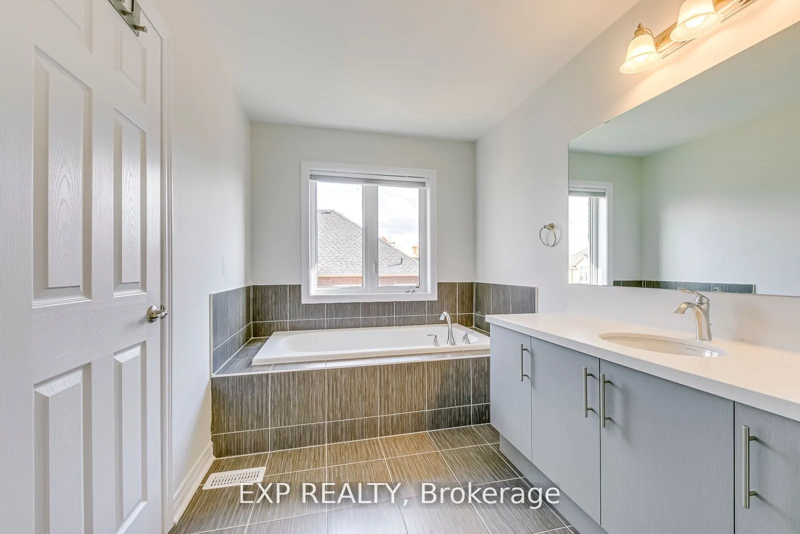 142 Toucan Trail