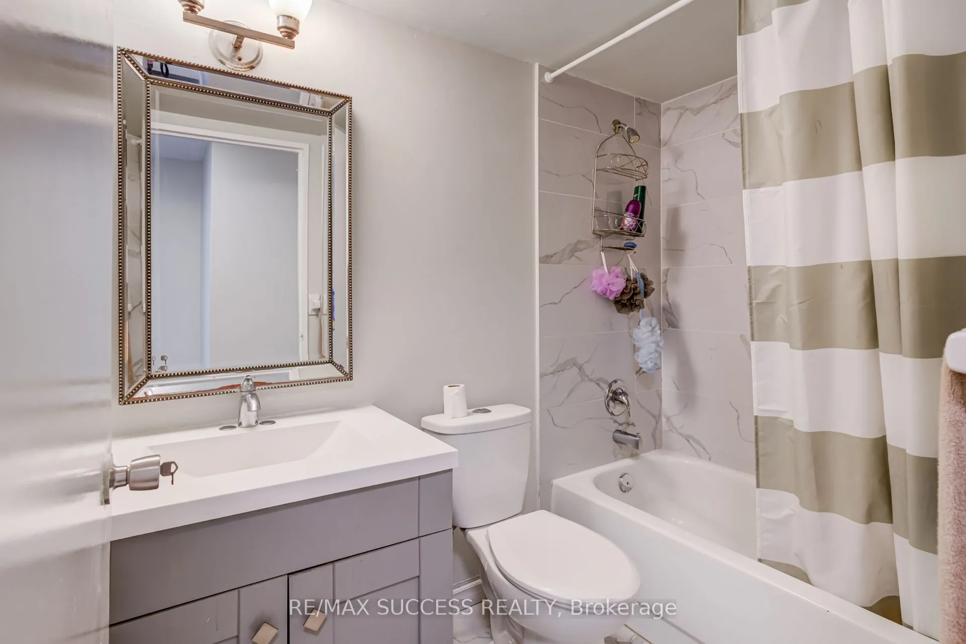 145 Hillcrest Avenue, #713