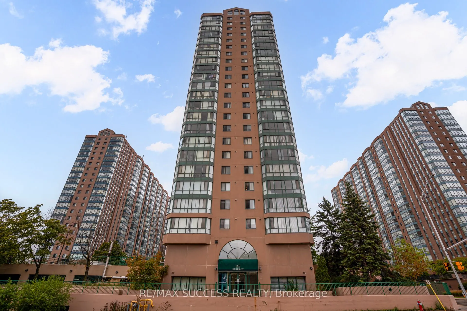 145 Hillcrest Avenue, #713