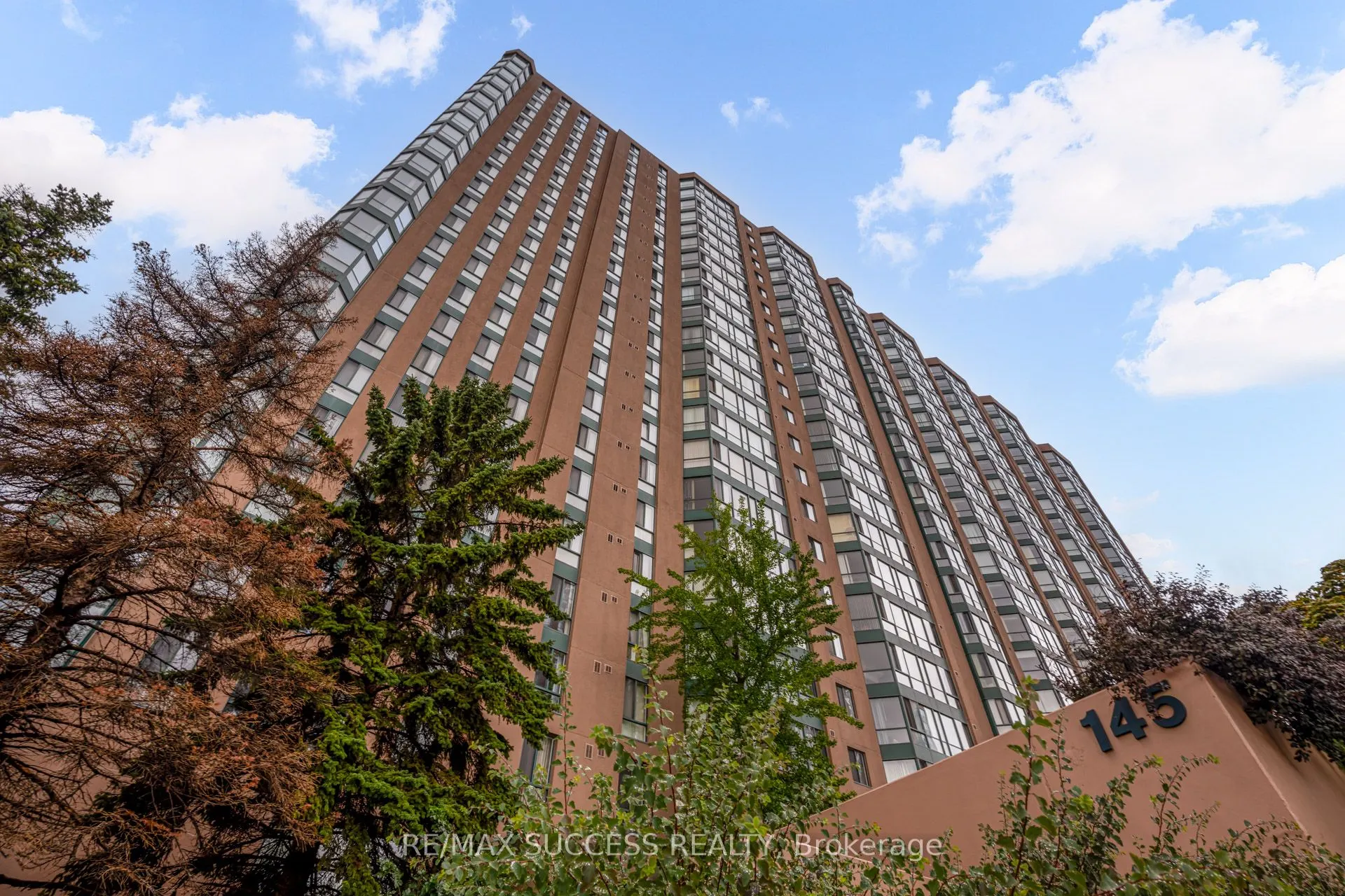 145 Hillcrest Avenue, #713
