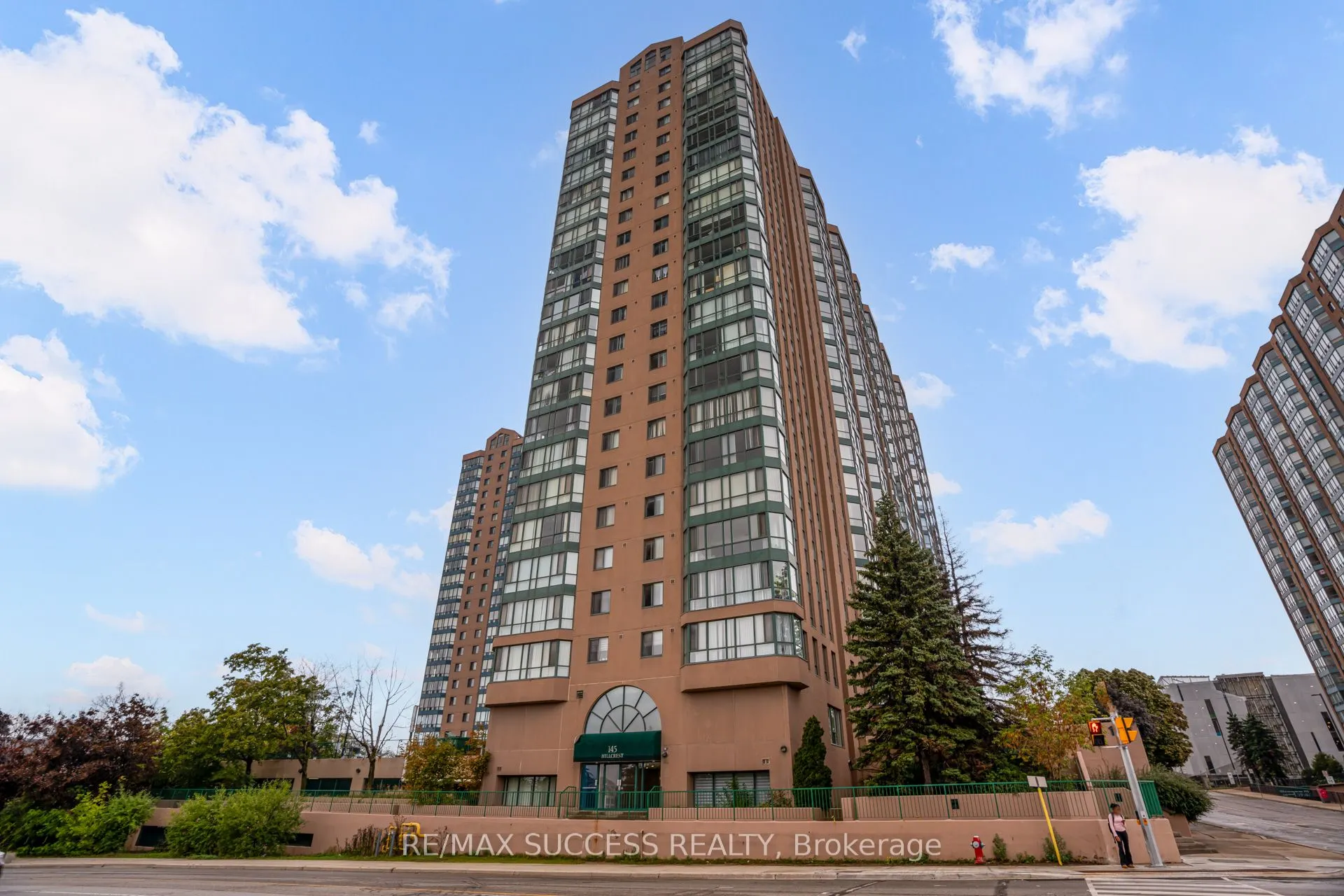 145 Hillcrest Avenue, #713
