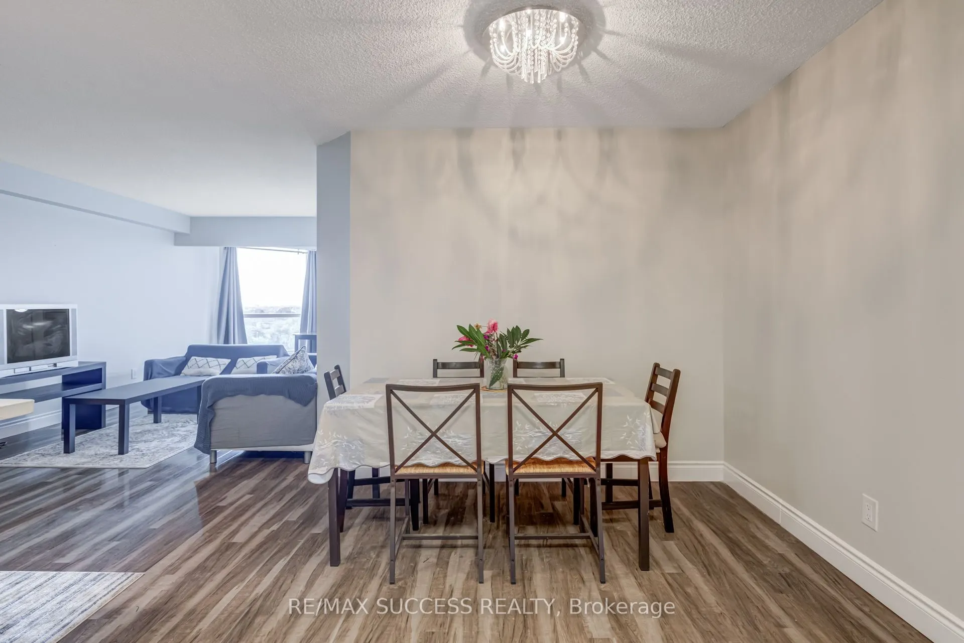145 Hillcrest Avenue, #713