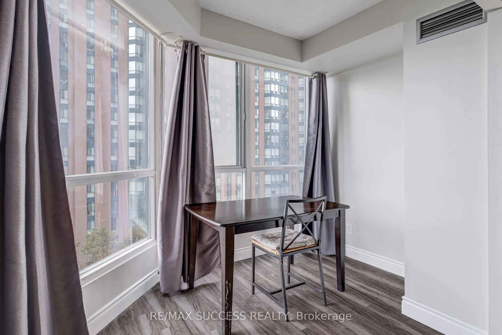 145 Hillcrest Avenue, #713