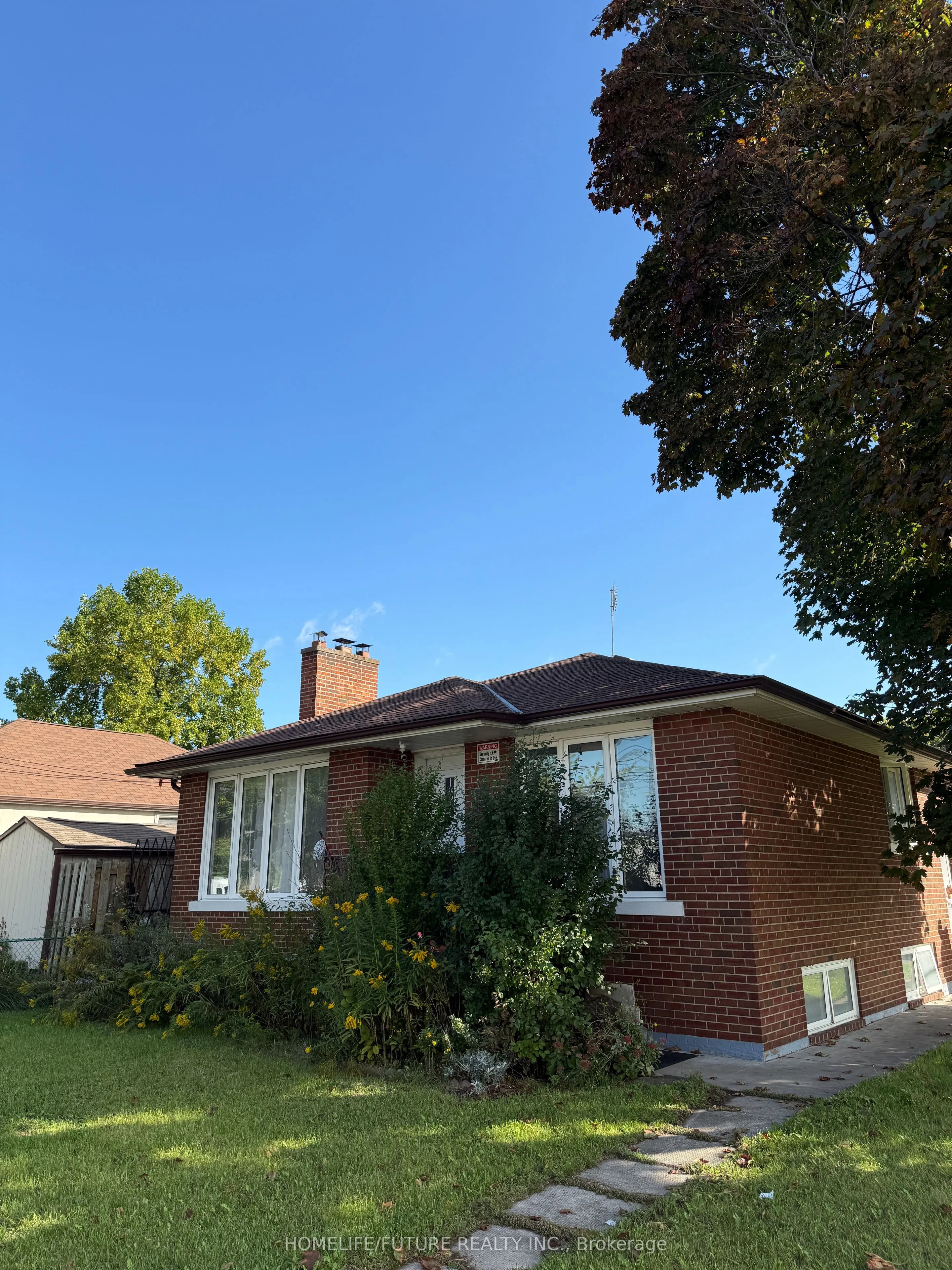 1013 Islington Avenue