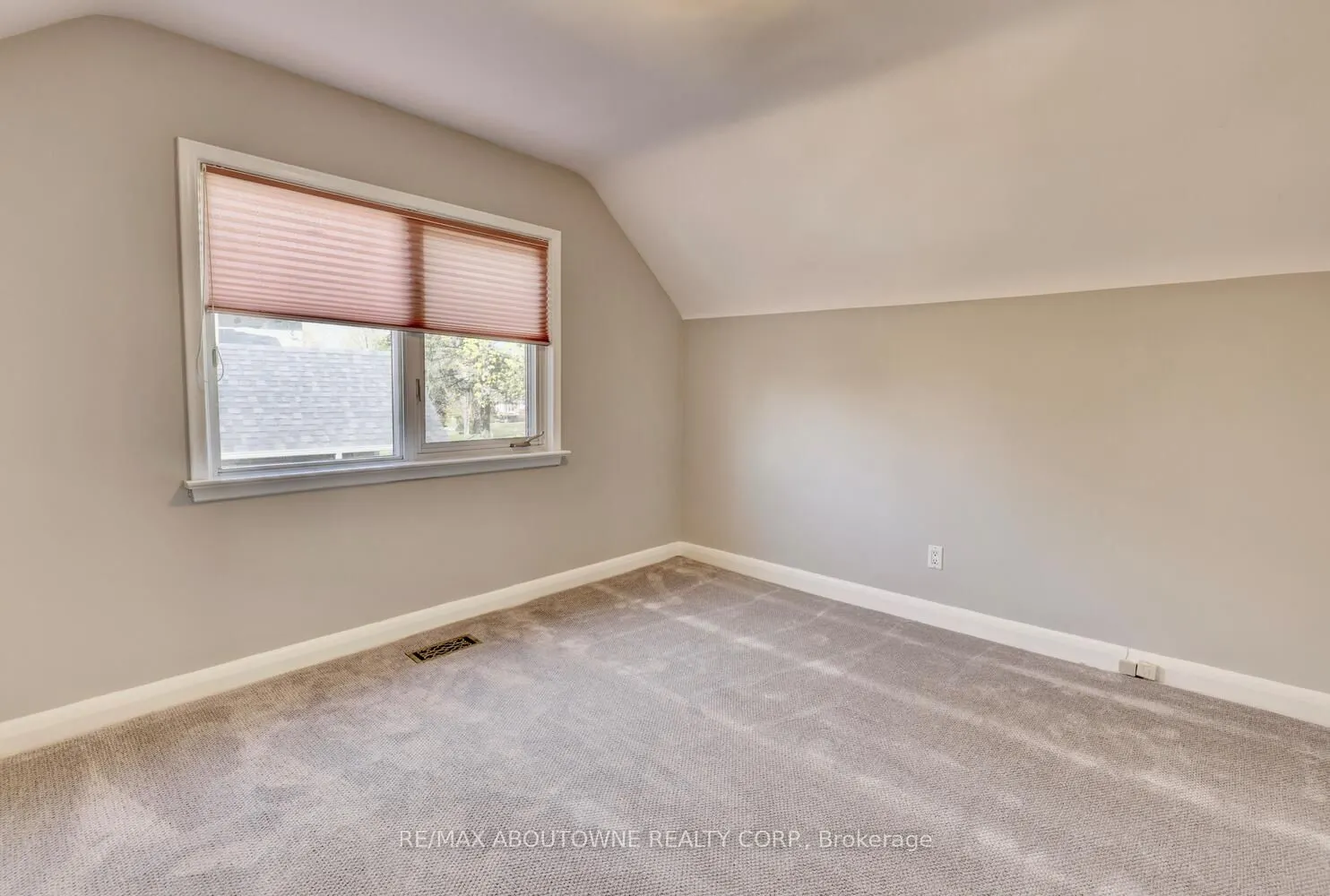 1493 Briarwood Crescent