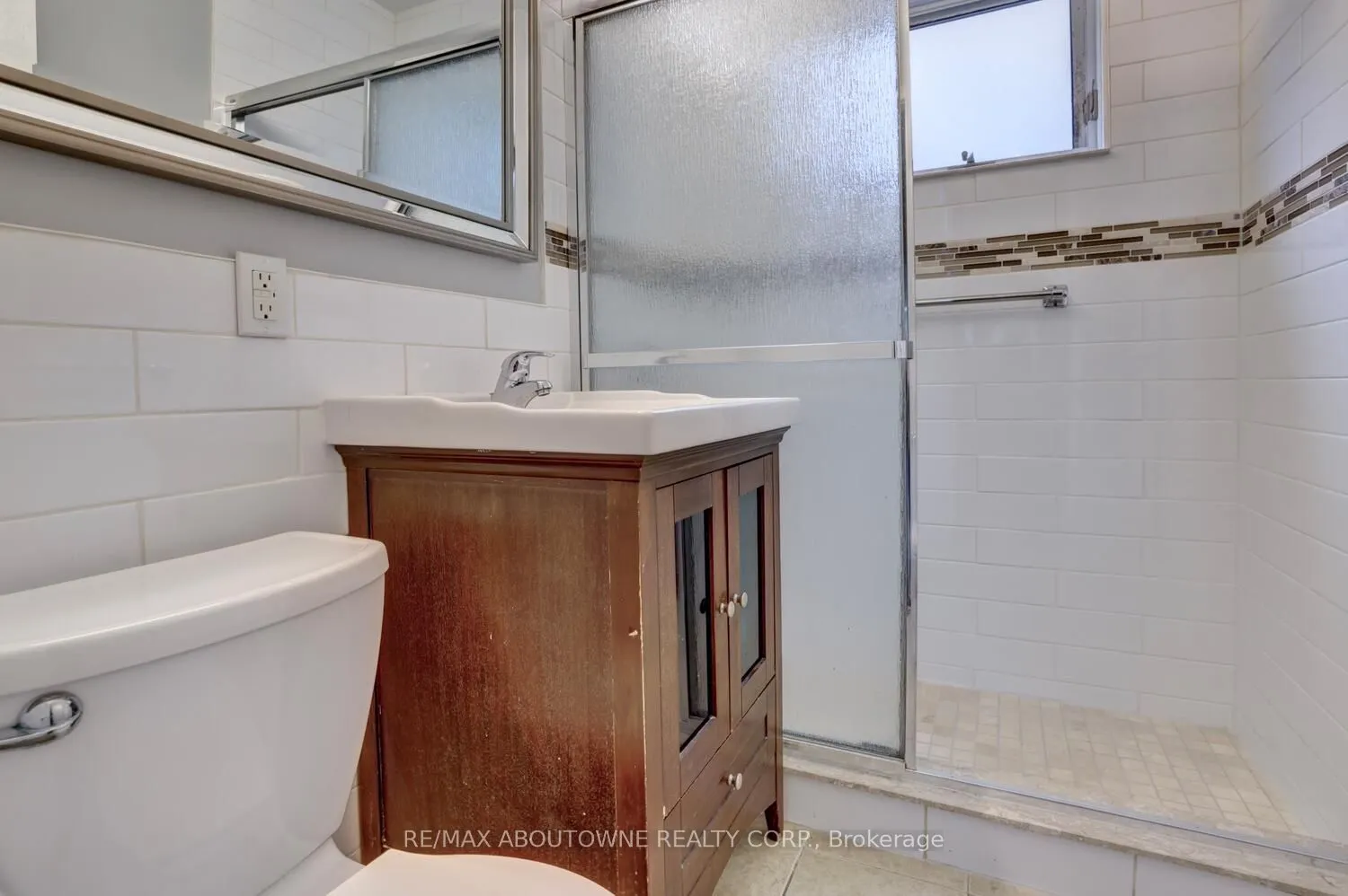 1493 Briarwood Crescent