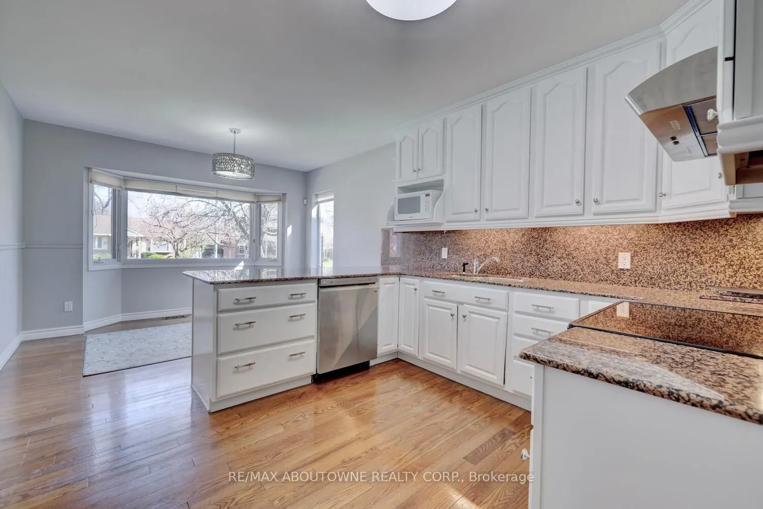 1493 Briarwood Crescent