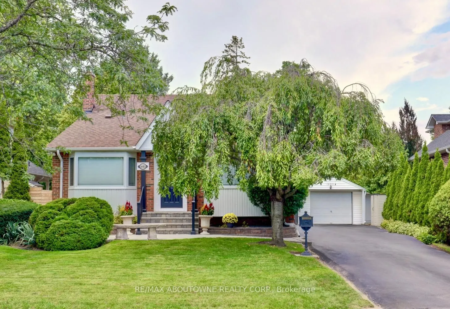 1493 Briarwood Crescent