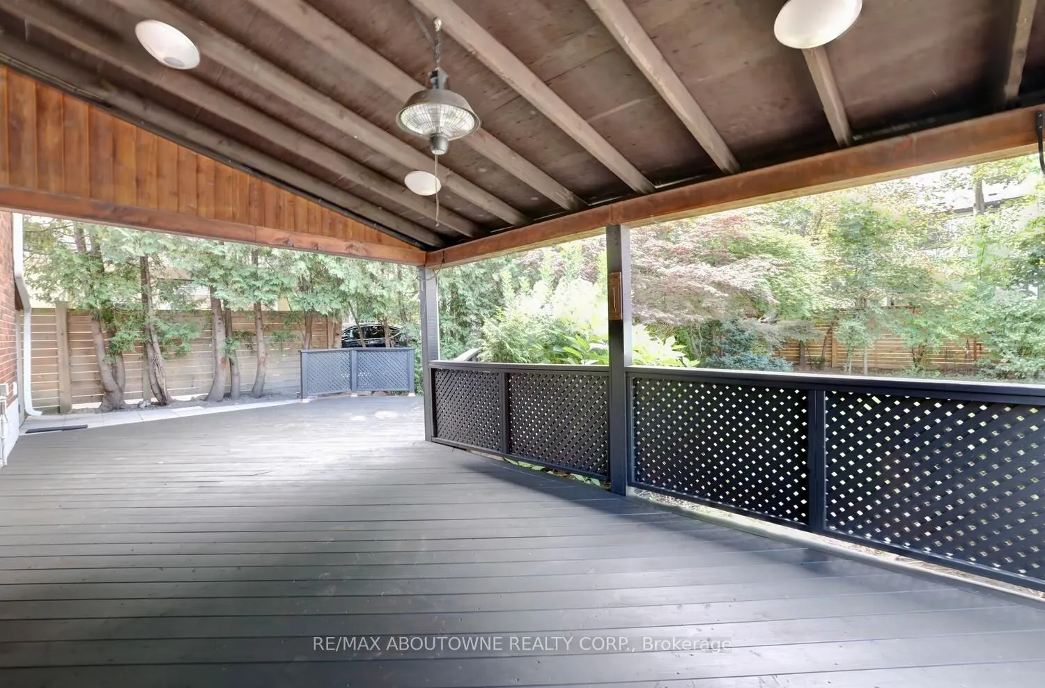 1493 Briarwood Crescent