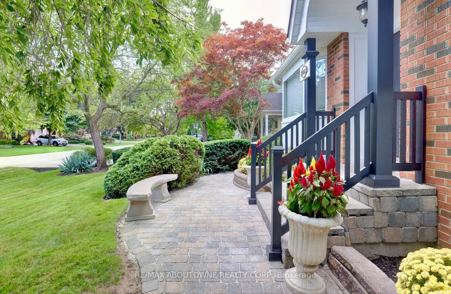 1493 Briarwood Crescent