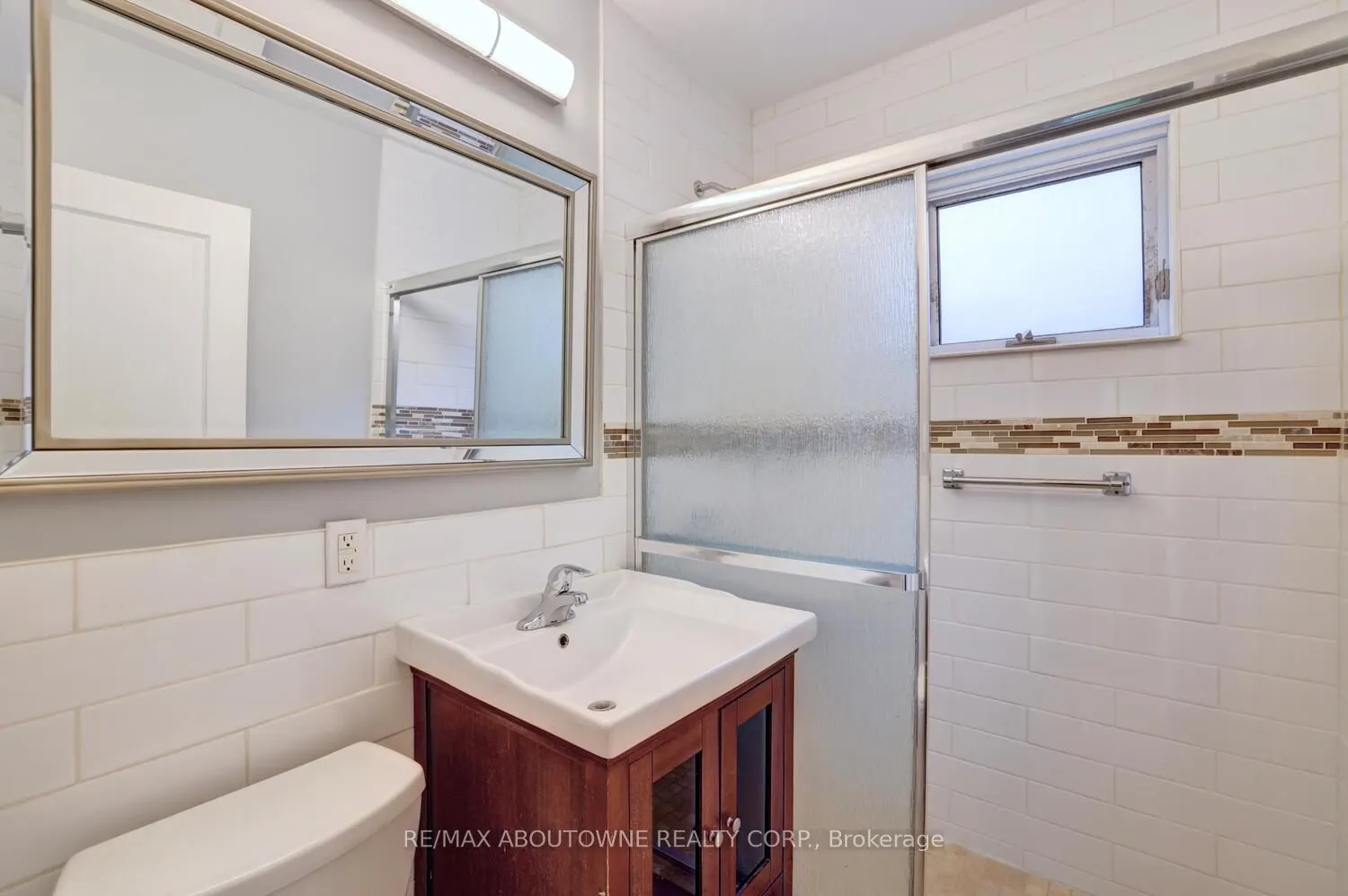 1493 Briarwood Crescent