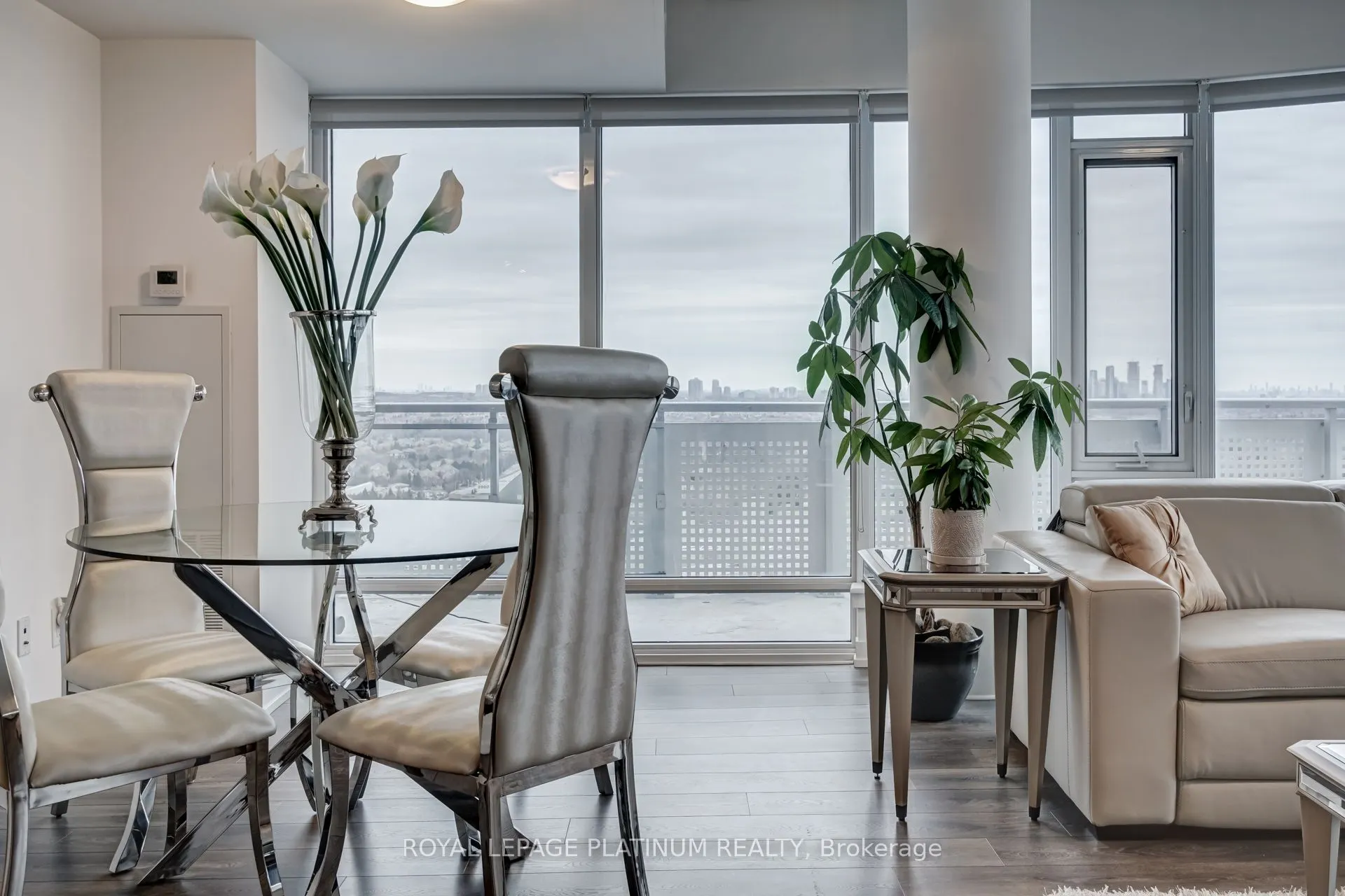 2520 Eglinton Avenue W, #1514