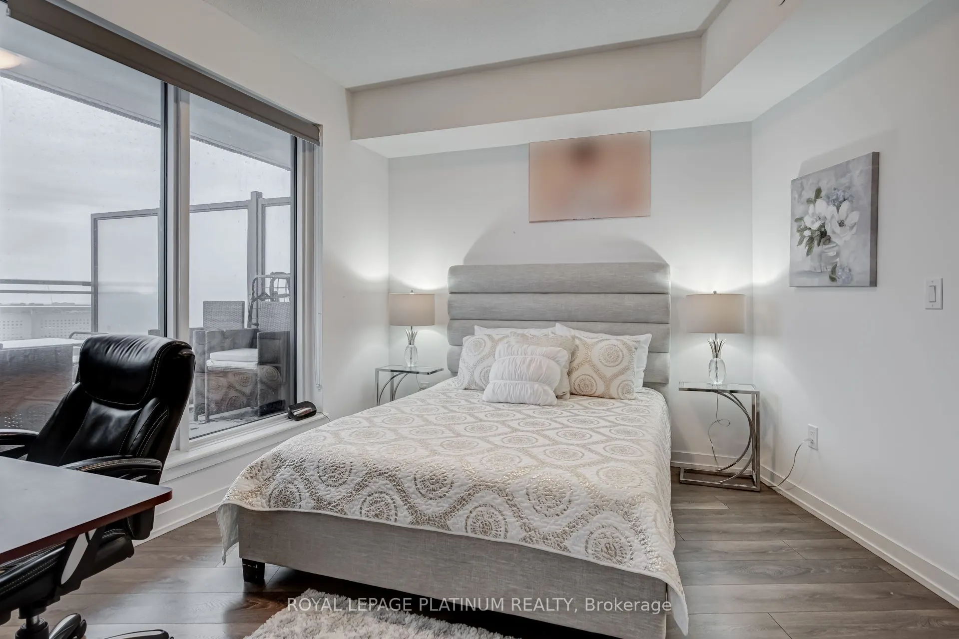 2520 Eglinton Avenue W, #1514
