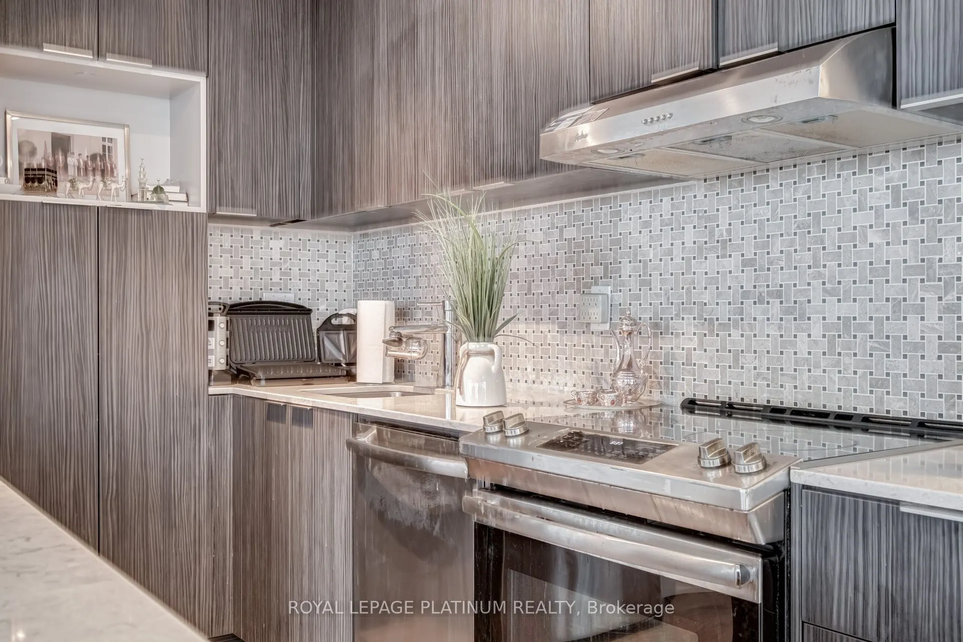 2520 Eglinton Avenue W, #1514