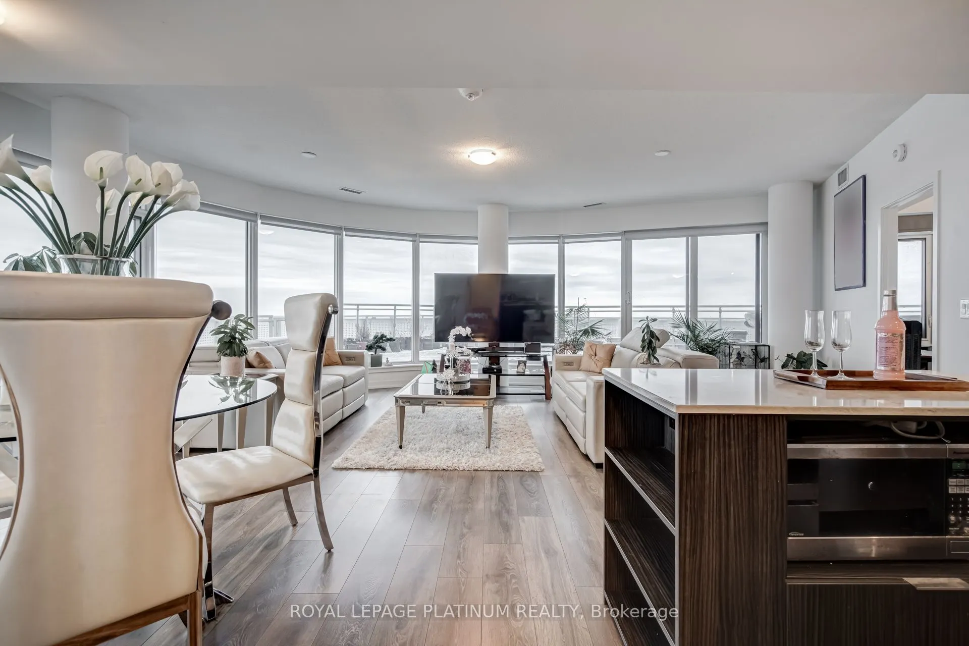 2520 Eglinton Avenue W, #1514
